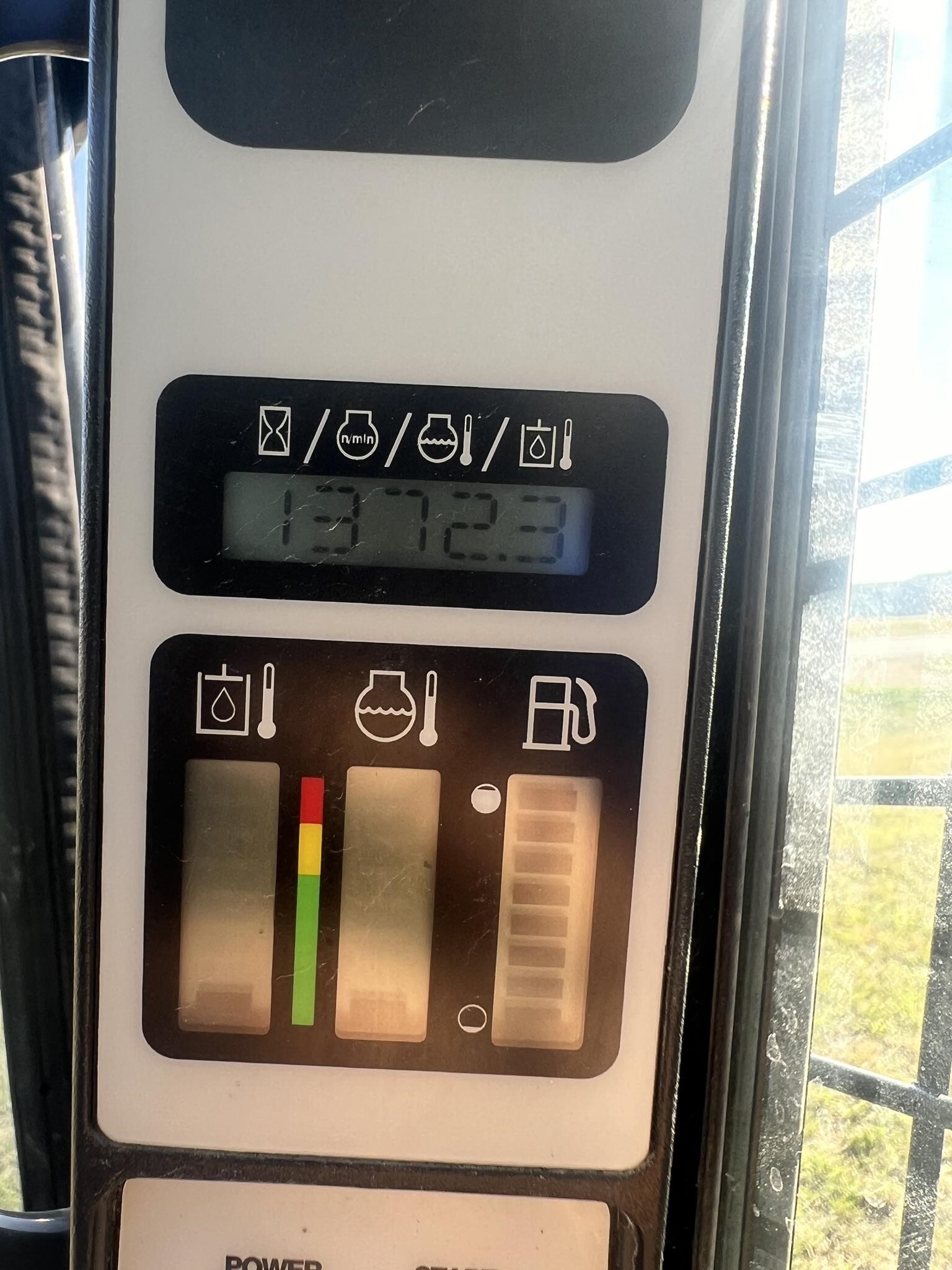 2015 New Holland L220 Skid Steer