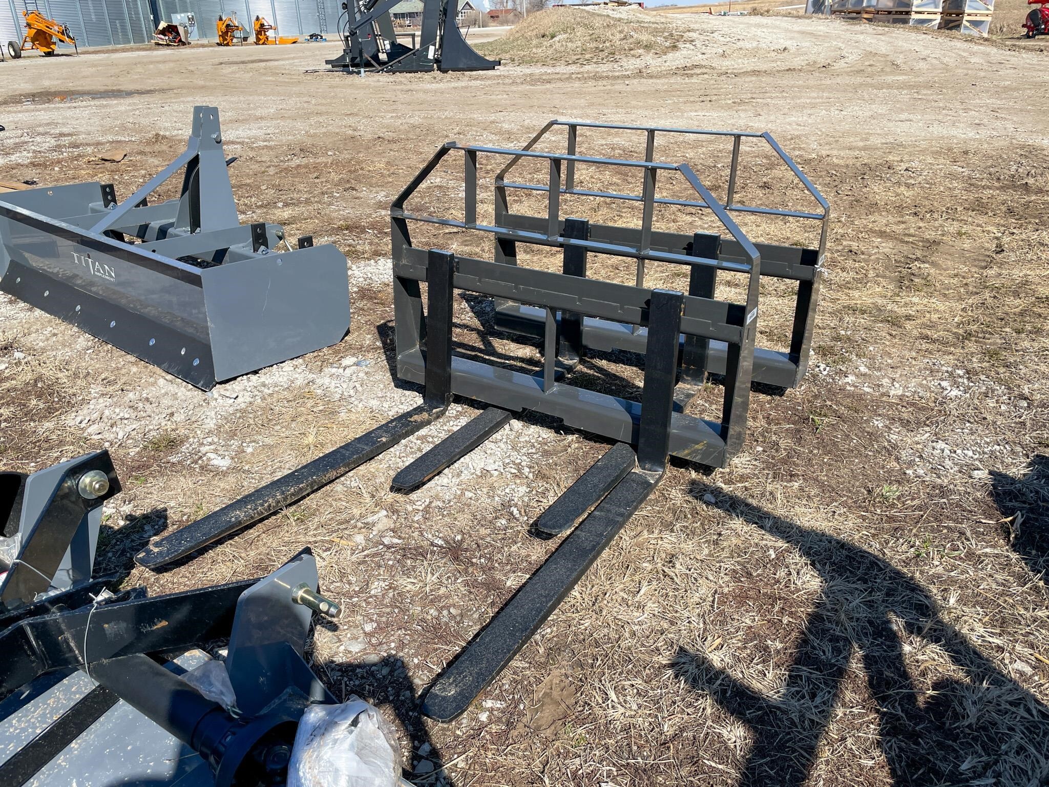2026 IRONCRAFT SDFF Loader and Skid Steer Attachment - $886 | Machinery ...