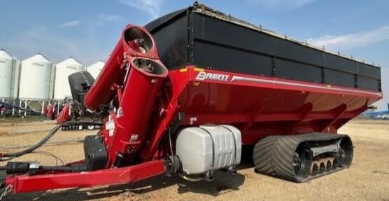 2021 Brent 2596 Grain Cart