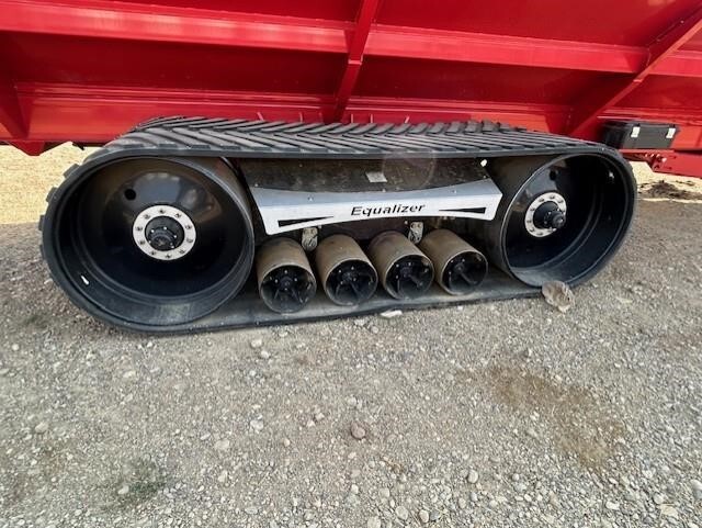 2021 Brent 2596 Grain Cart