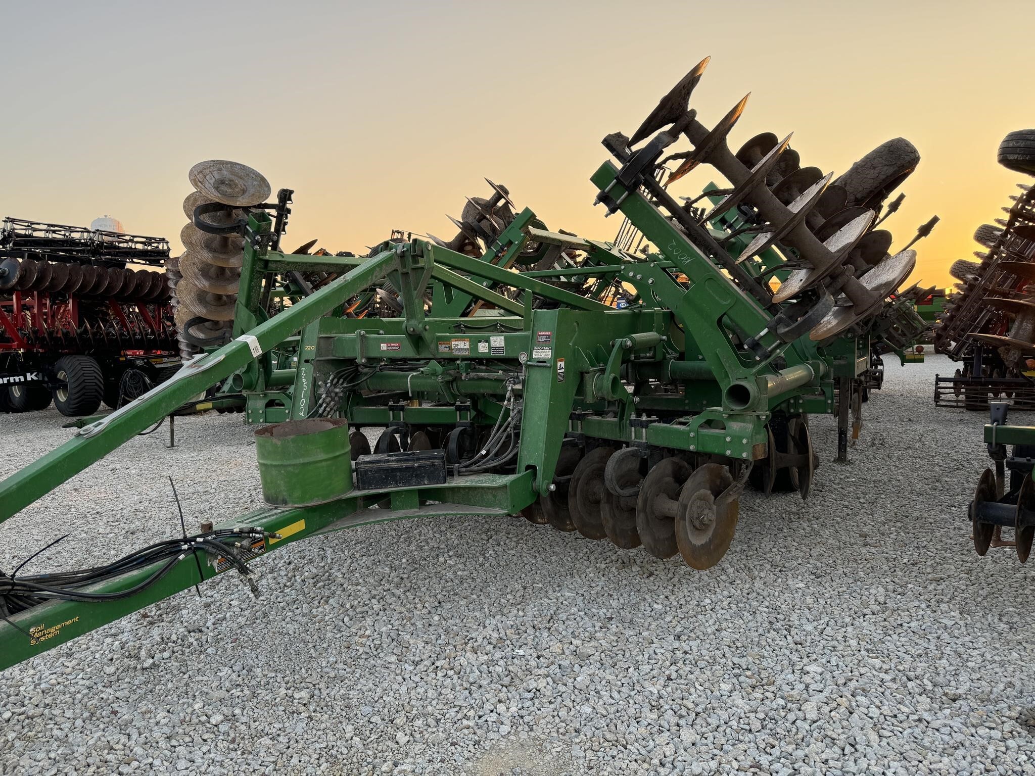 2016 John Deere 2730 Disk Chisel
