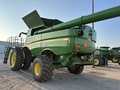 2022 John Deere S780 Combine