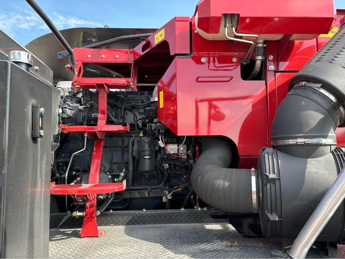 2021 Case IH 8250 Combine