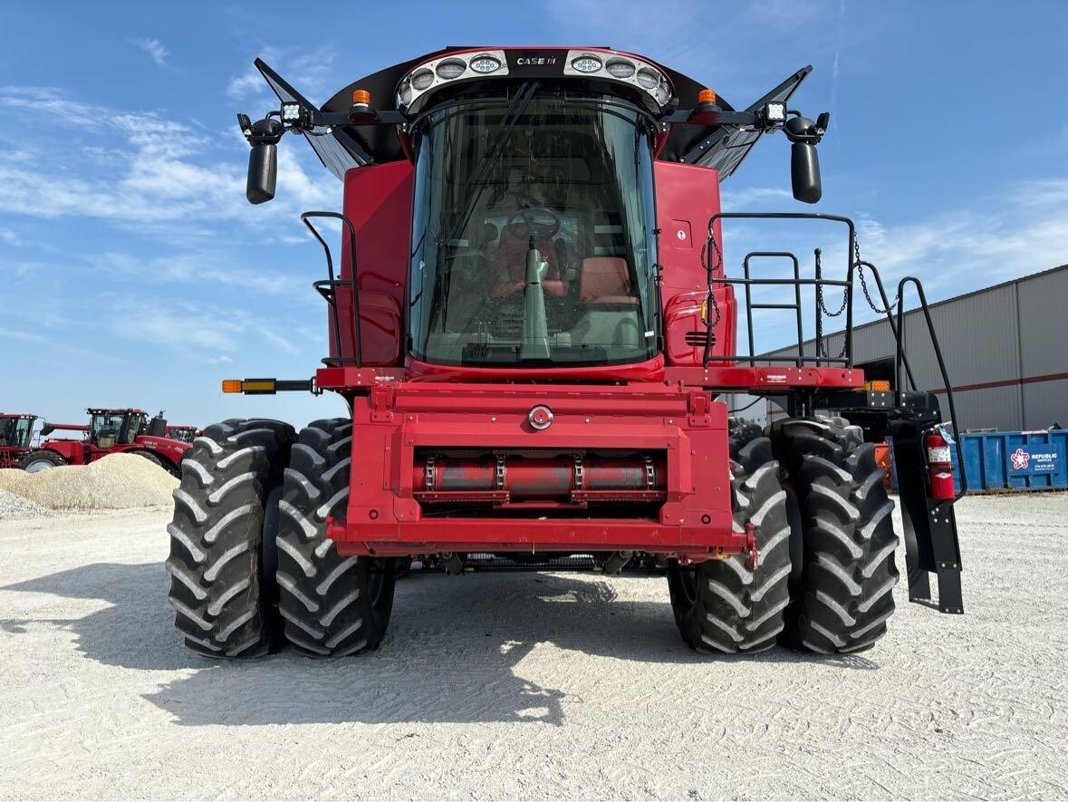 2021 Case IH 8250 Combine