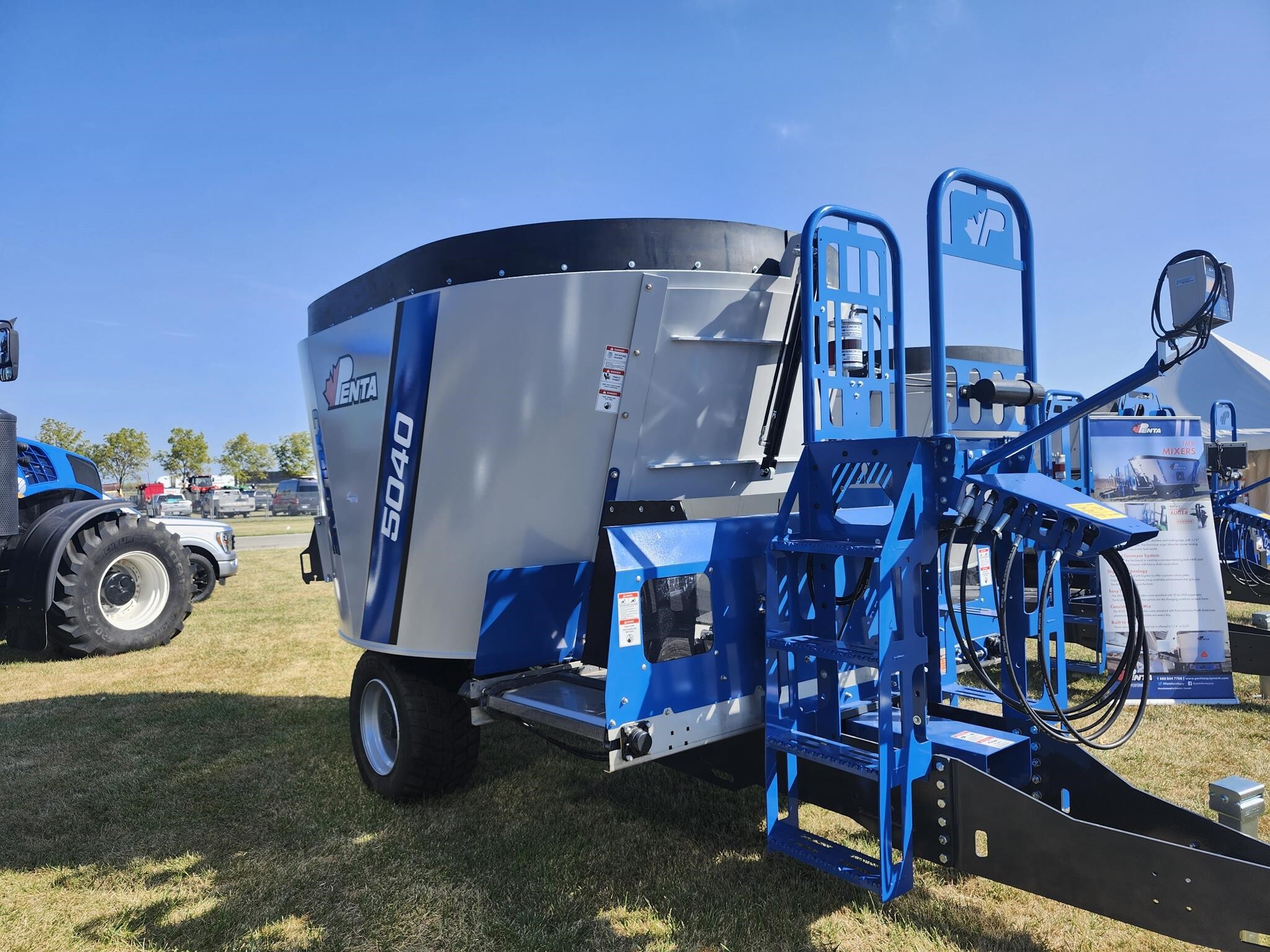 2024 Penta 5040 Feed Wagon