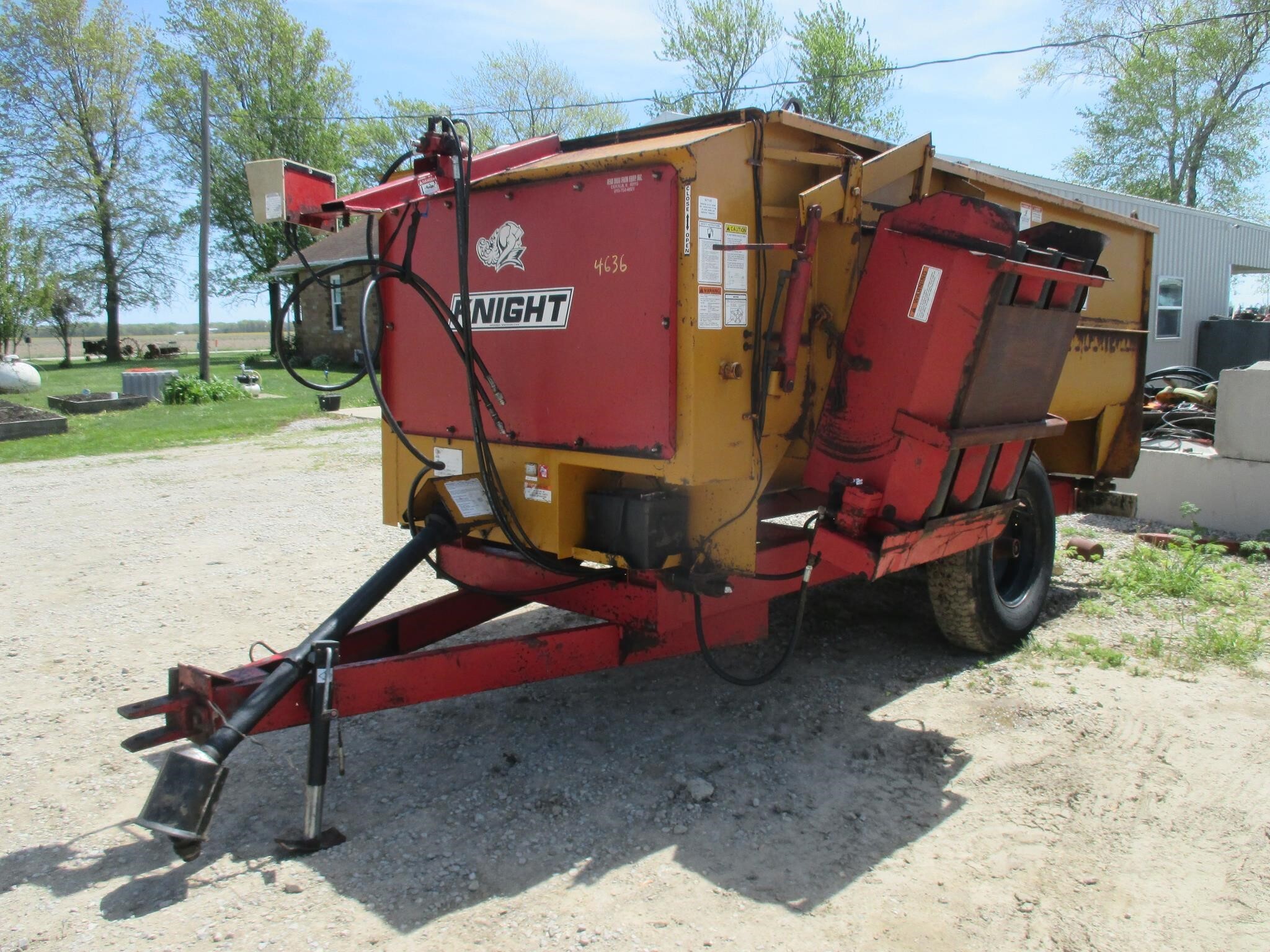  Knight 3300 Grinders and Mixer