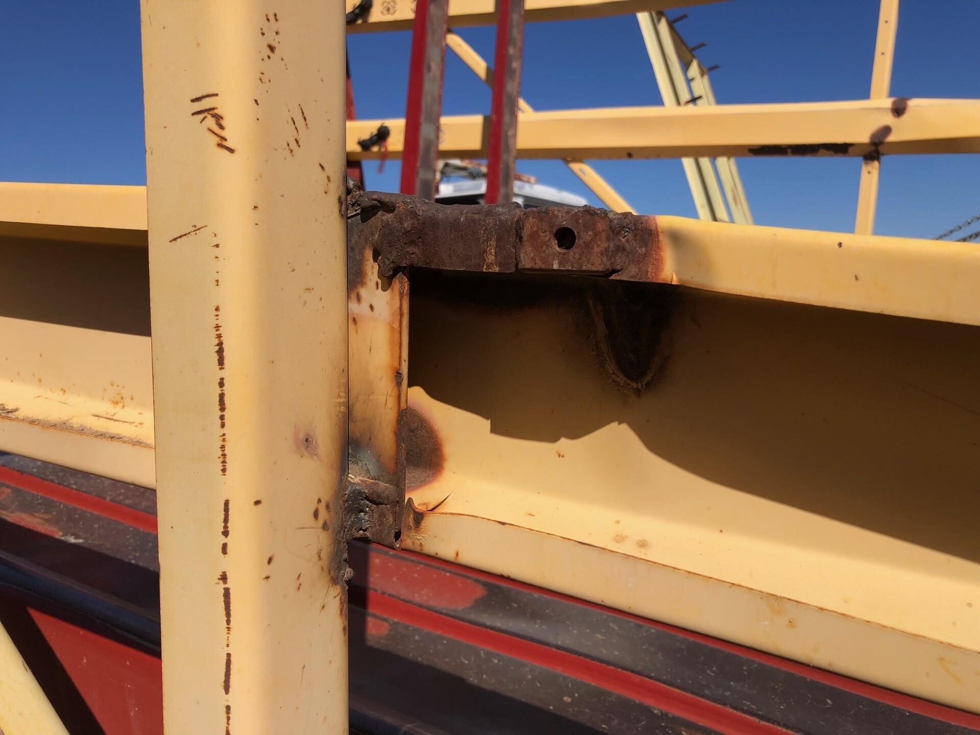  New Holland 1095 Bale Wagons and Trailer