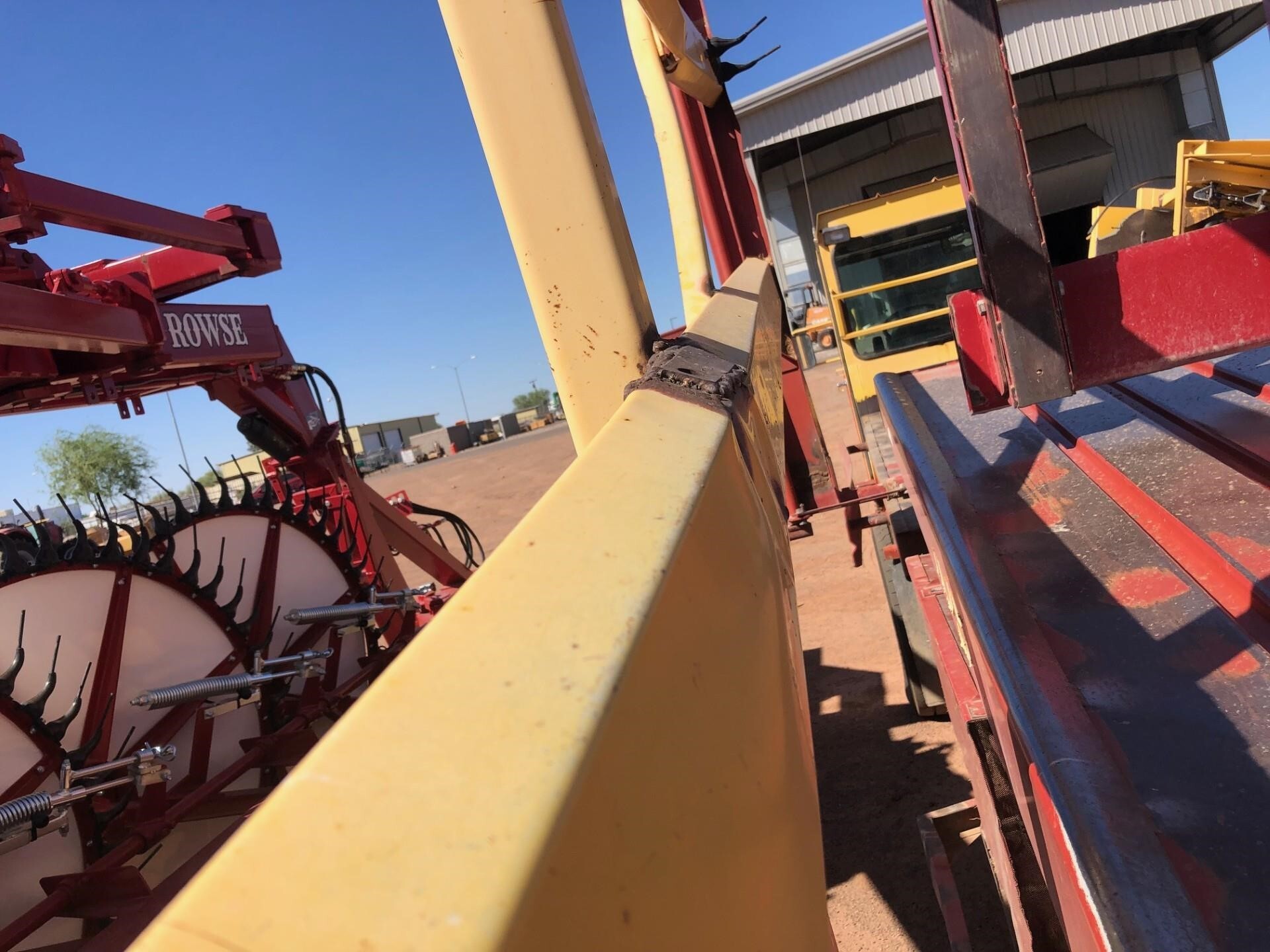  New Holland 1095 Bale Wagons and Trailer