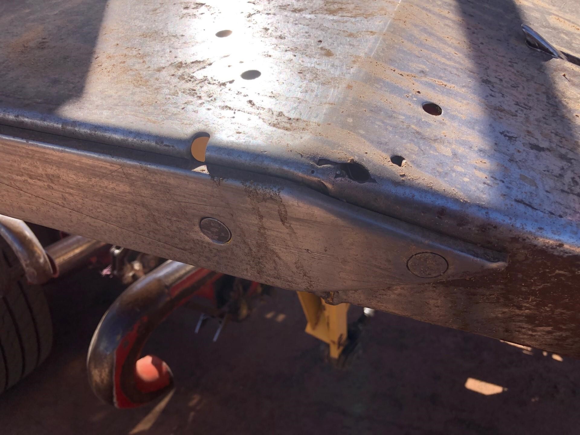  New Holland 1095 Bale Wagons and Trailer