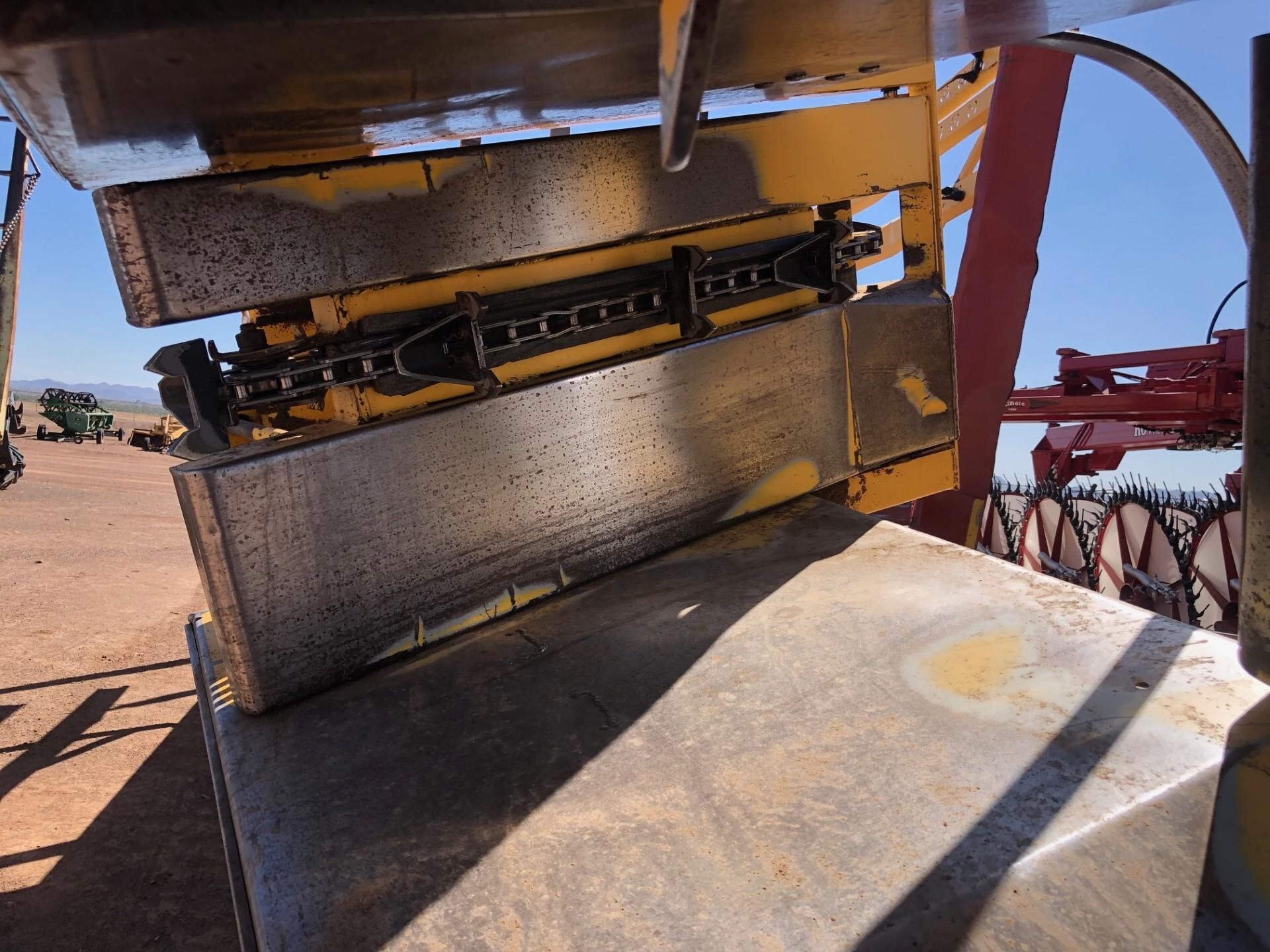  New Holland 1095 Bale Wagons and Trailer