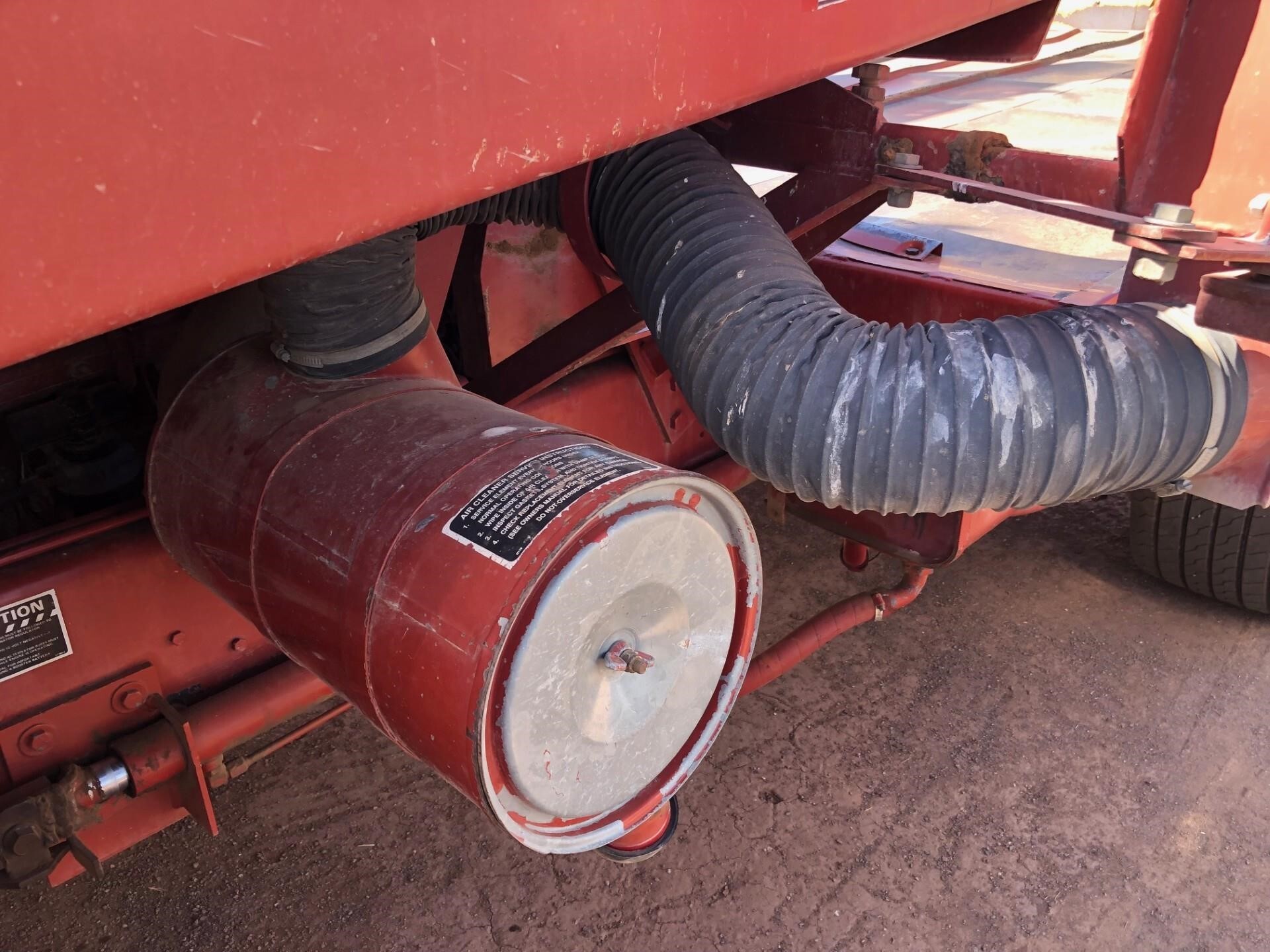  New Holland 1095 Bale Wagons and Trailer