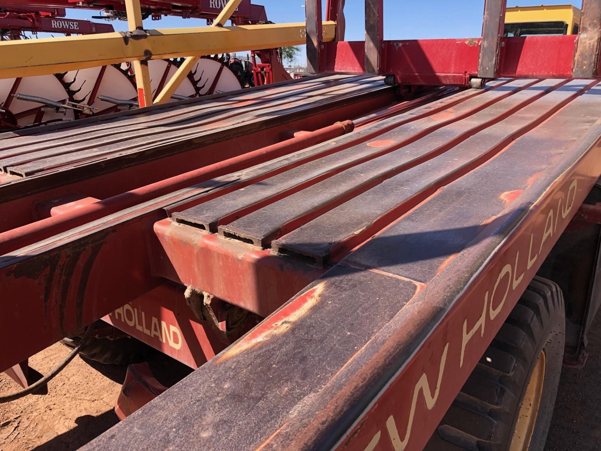  New Holland 1095 Bale Wagons and Trailer