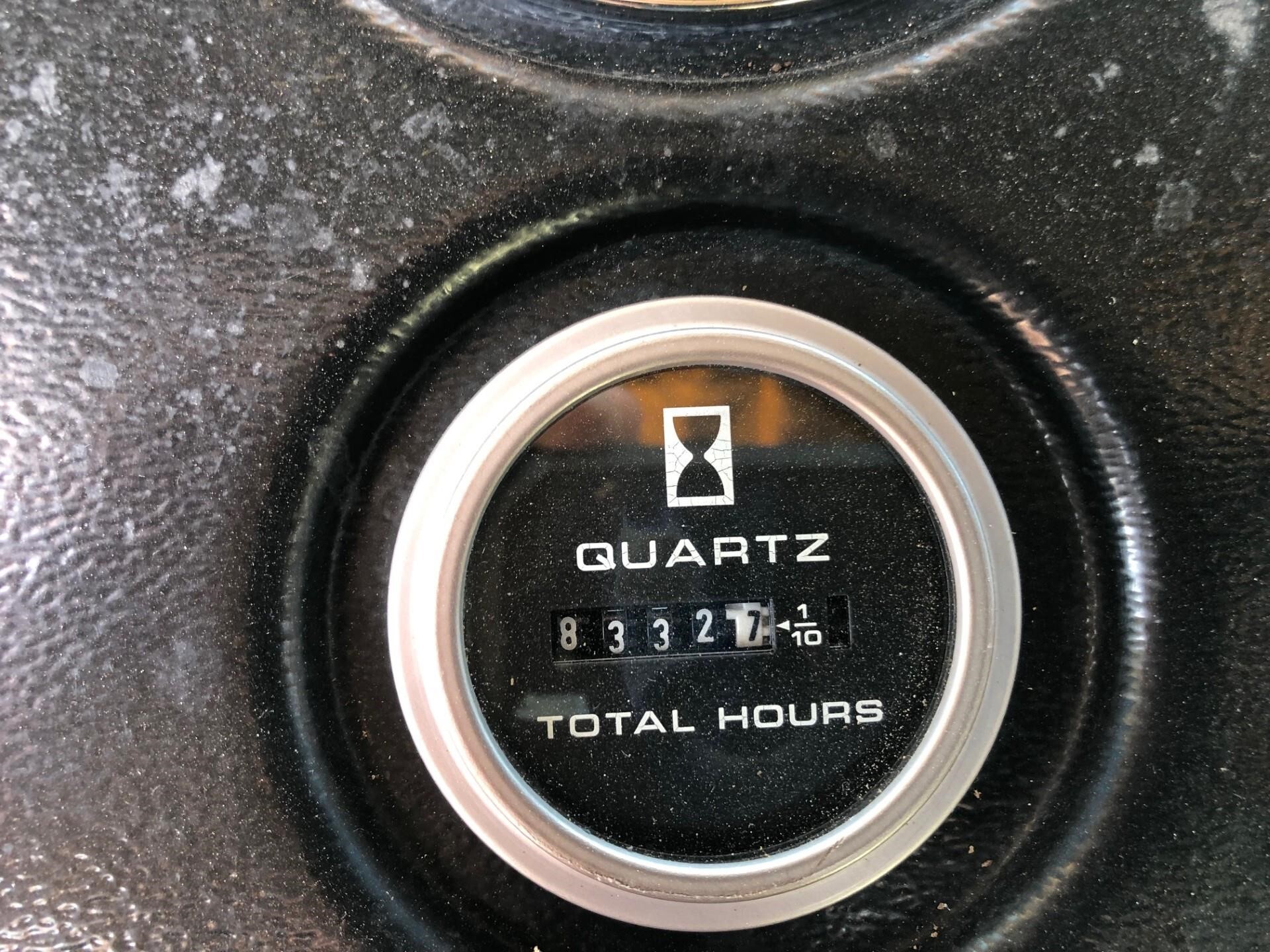  New Holland 1095 Bale Wagons and Trailer