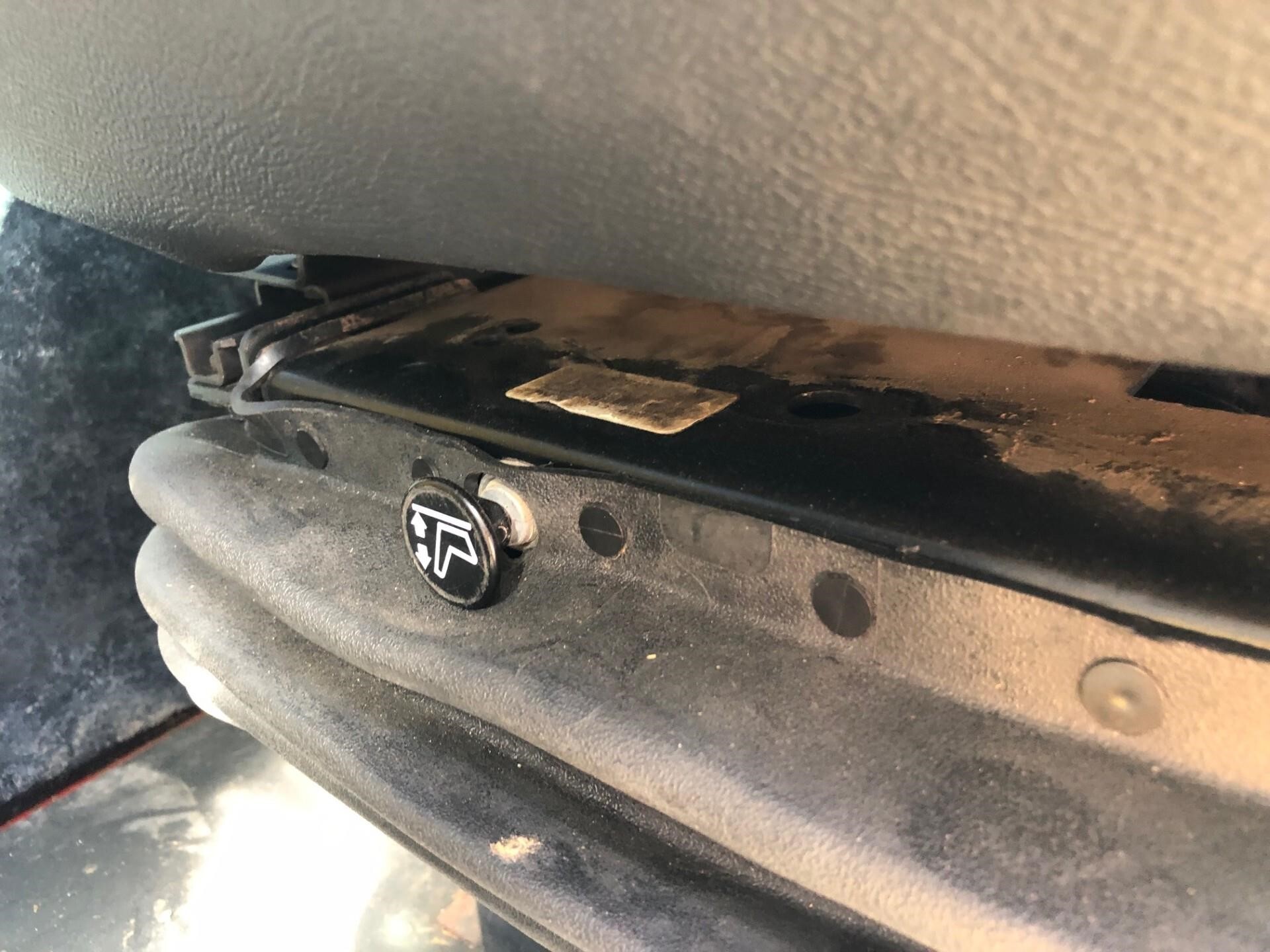  New Holland 1095 Bale Wagons and Trailer