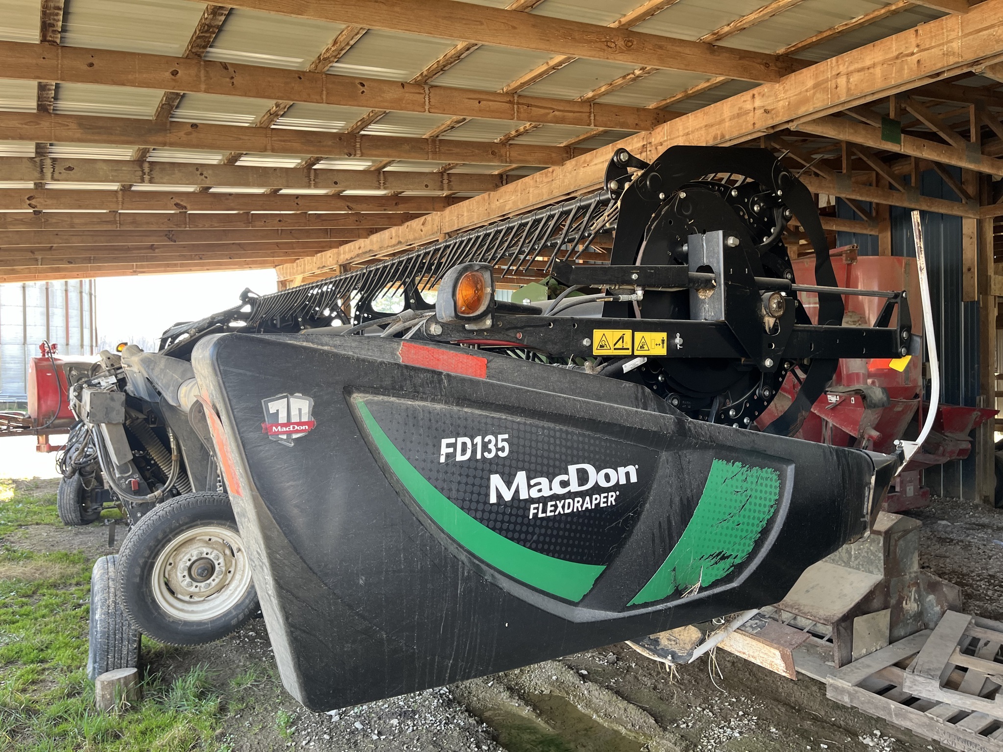 2019 MacDon FD135 Platform
