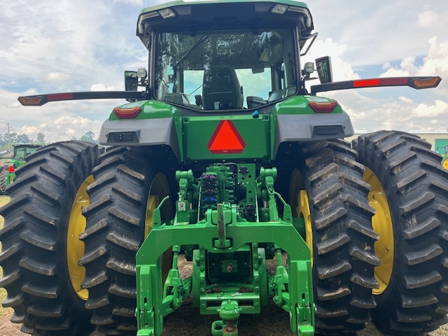 2023 John Deere 8R 340 Tractor