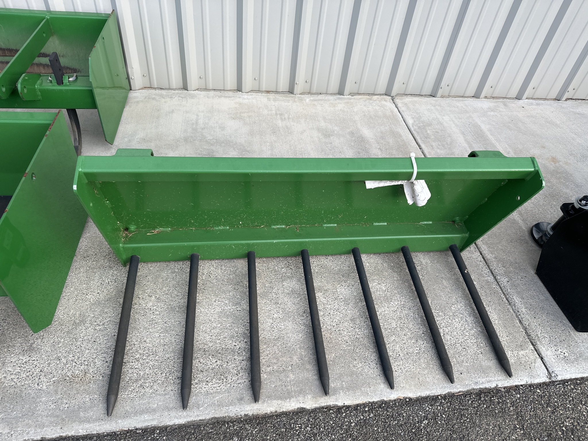 2022 Frontier AM20F Loader and Skid Steer Attachment