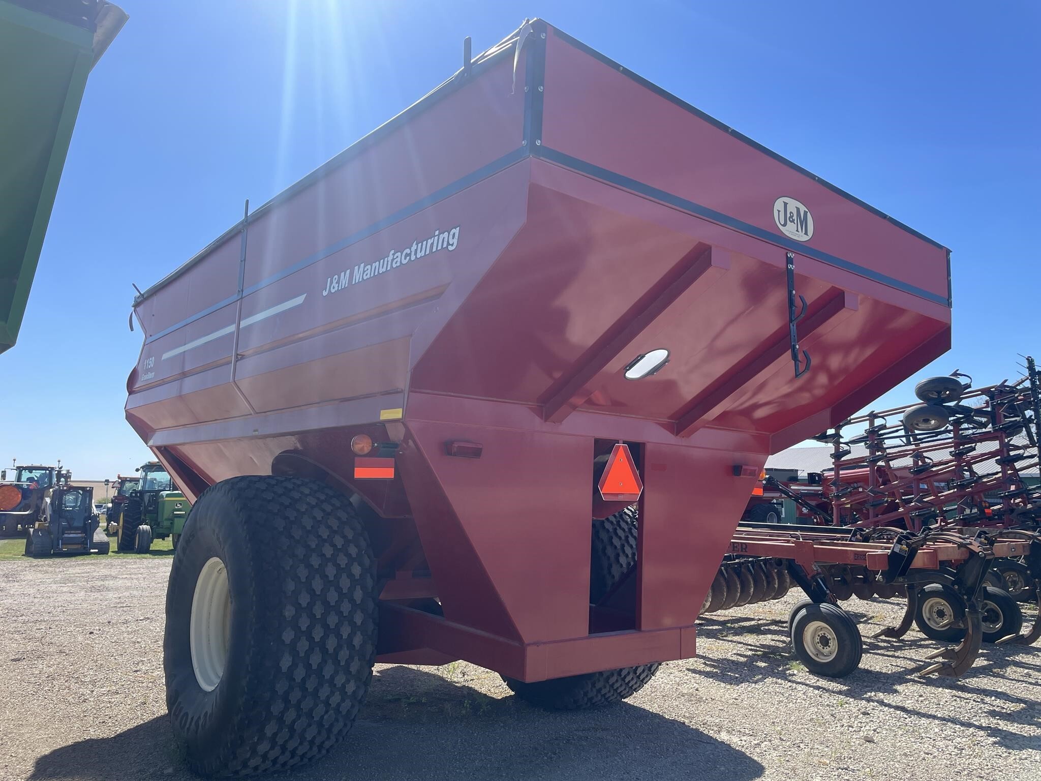 2007 J&M 1150-22S Grain Cart