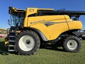 2024 New Holland CR7.90 REVELATION Combine