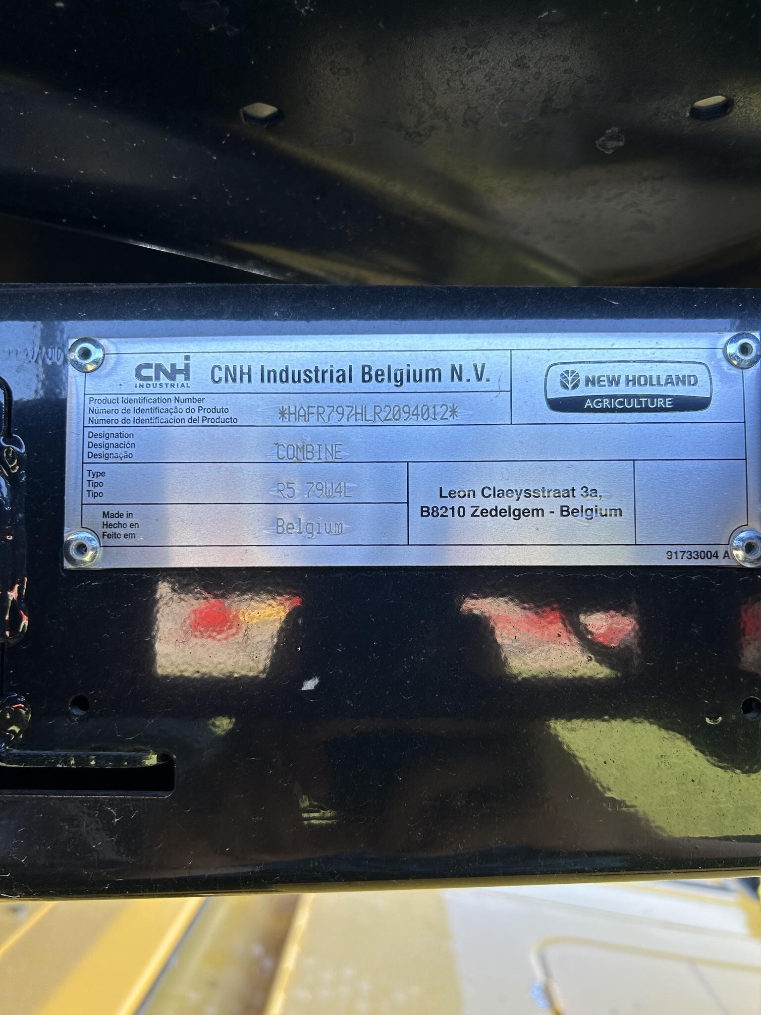 2024 New Holland CR7.90 REVELATION Combine