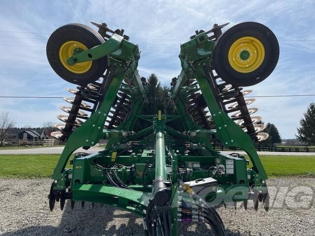 2023 John Deere 2660VT Vertical Tillage