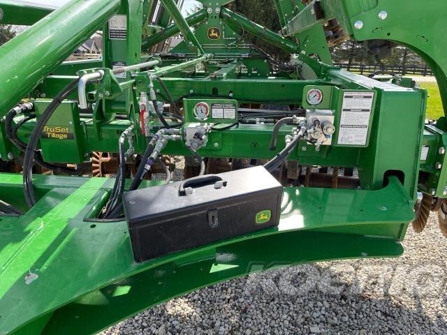 2023 John Deere 2660VT Vertical Tillage