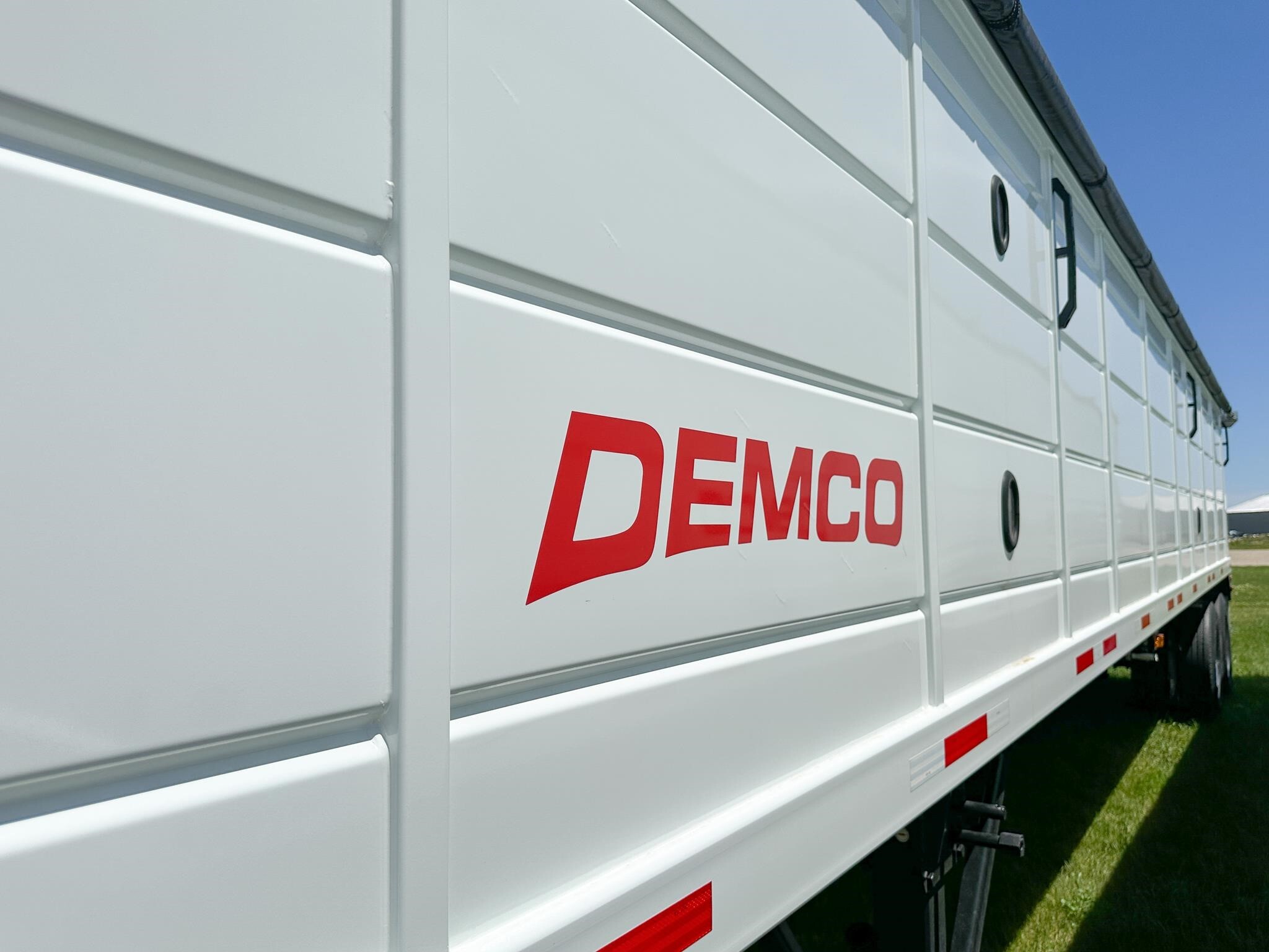 2026 Demco 4222 Grain Trailer
