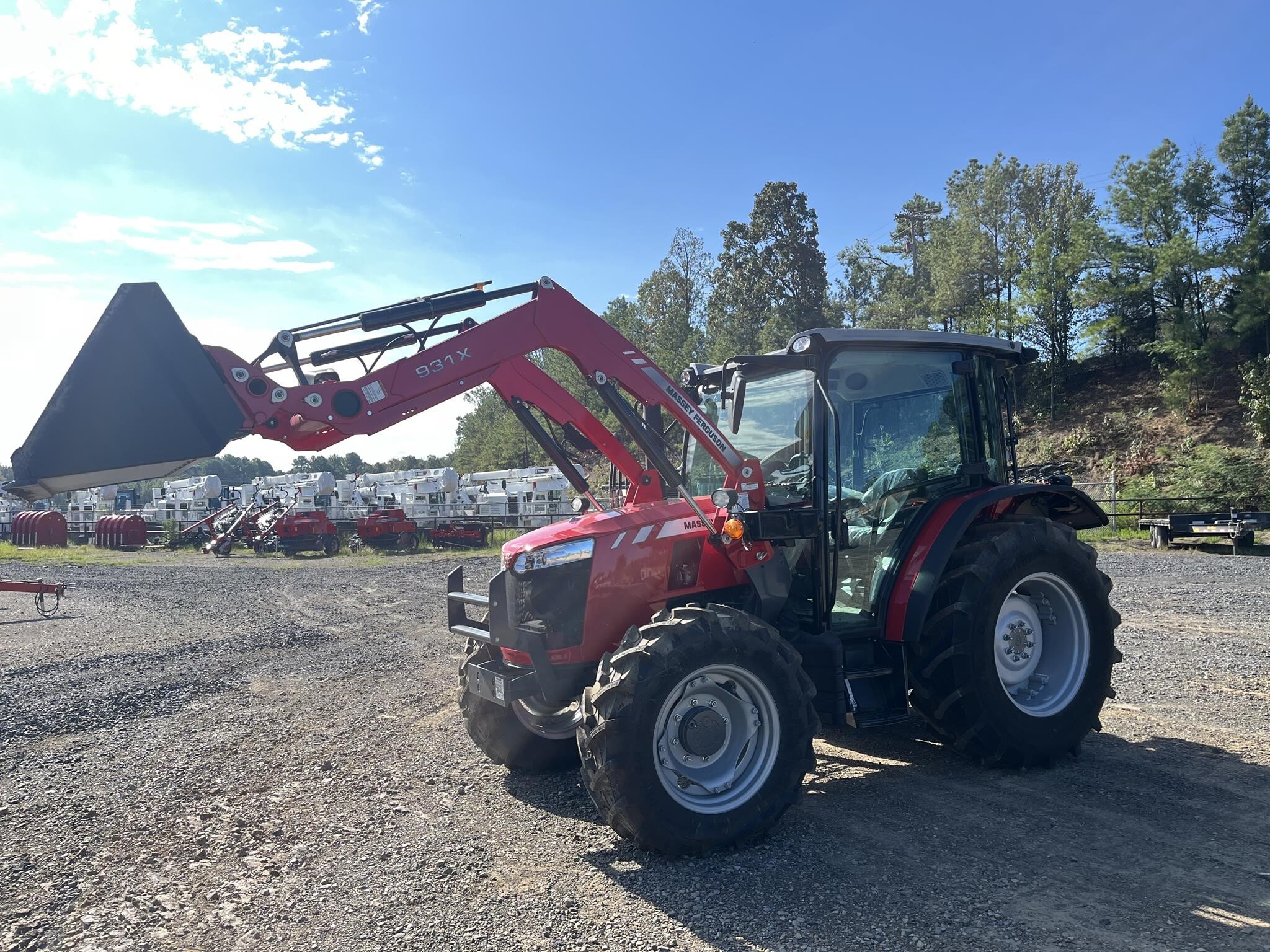 2025 Massey Ferguson 4707 Tractor