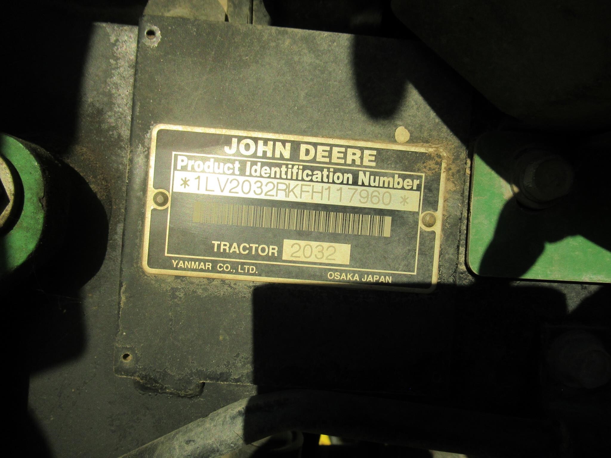 2015 John Deere 2032R Tractor