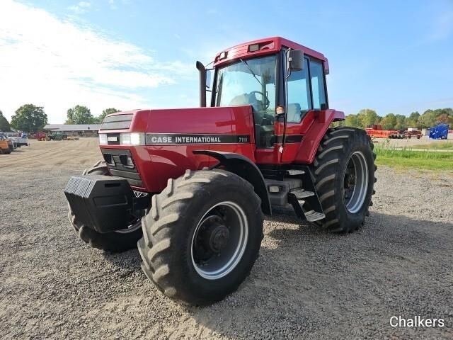  Case IH 7110 Tractor