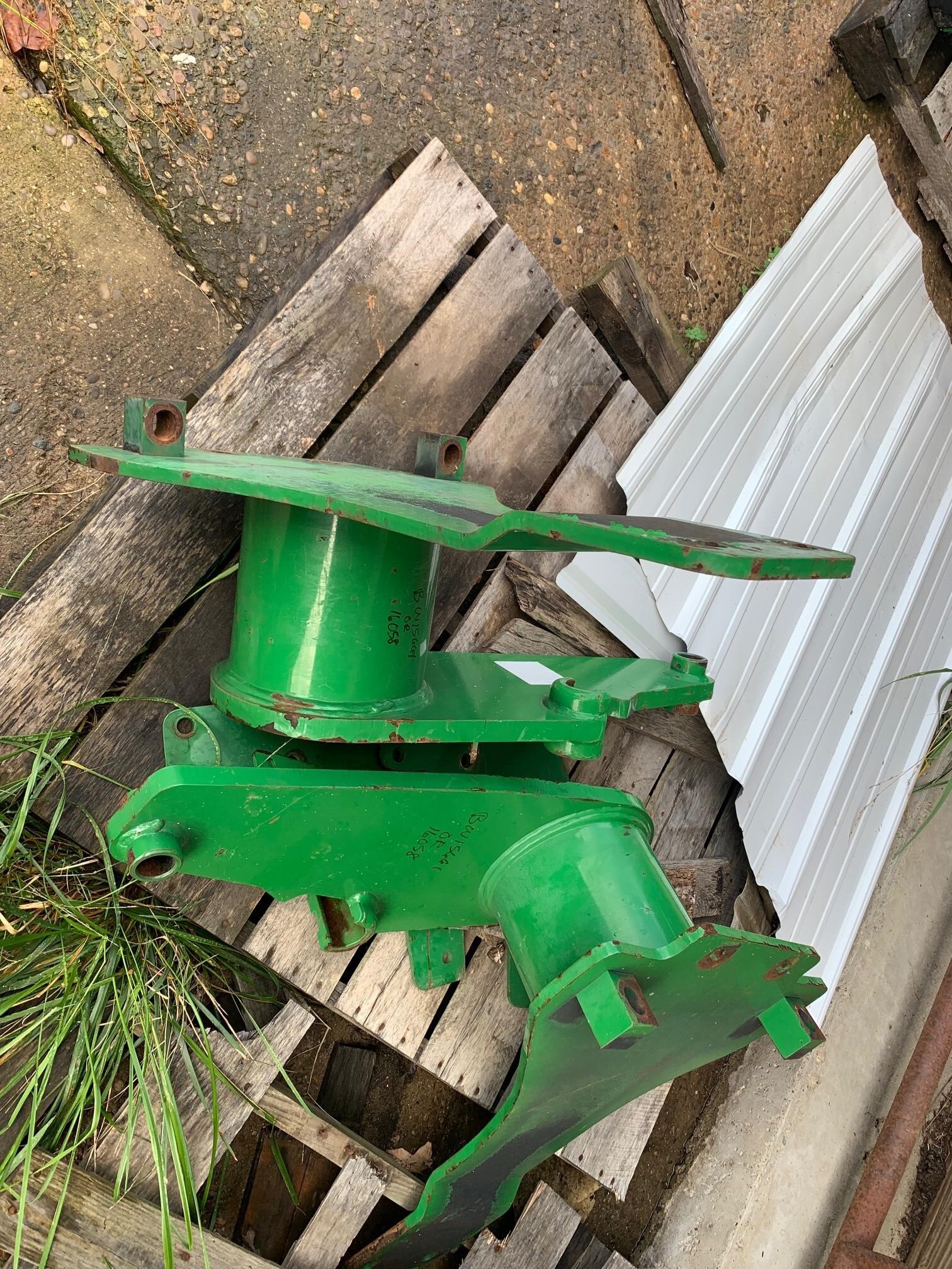  John Deere BW16058 Loader and Skid Steer Attachment