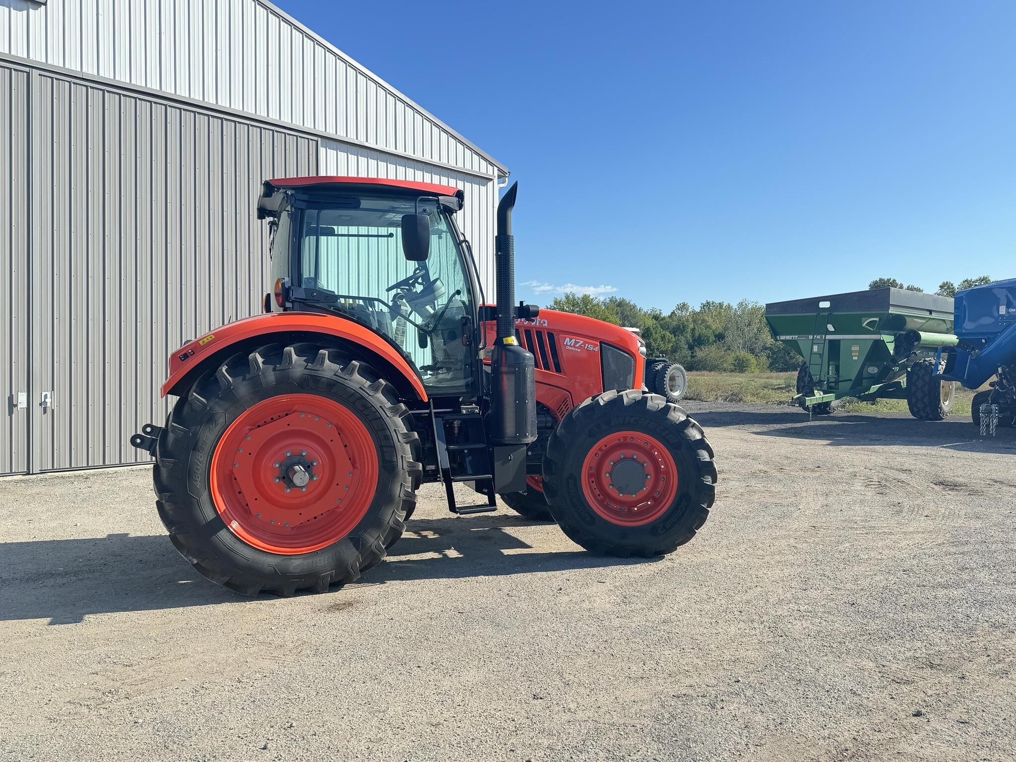 2024 Kubota M7-154 DELUXE Tractor