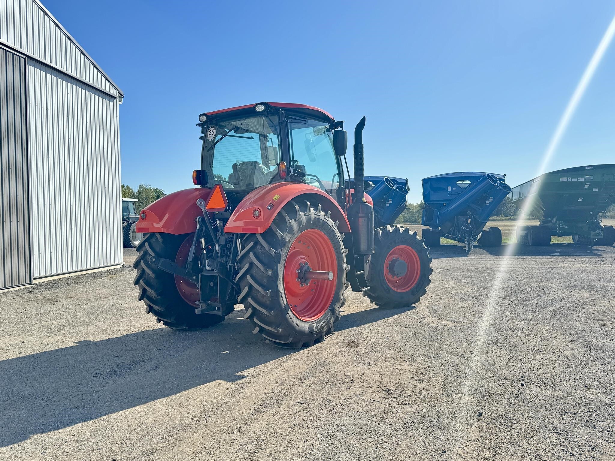 2024 Kubota M7-154 DELUXE Tractor