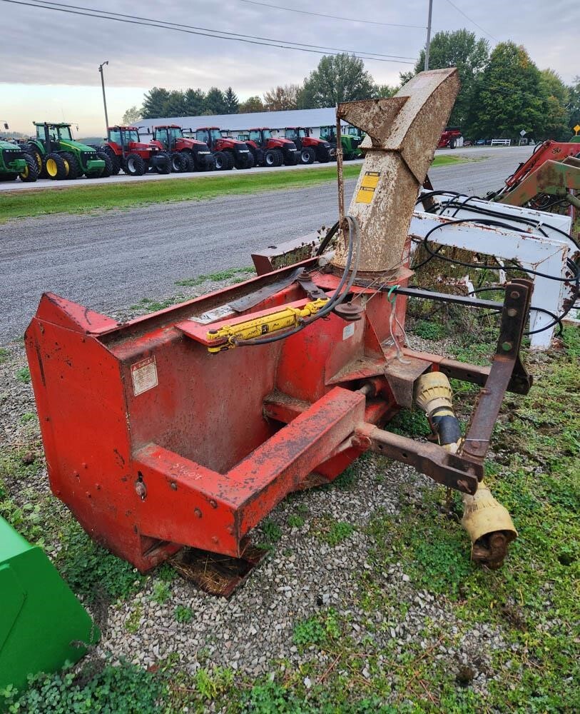  Ber-Vac B96 Snow Blower