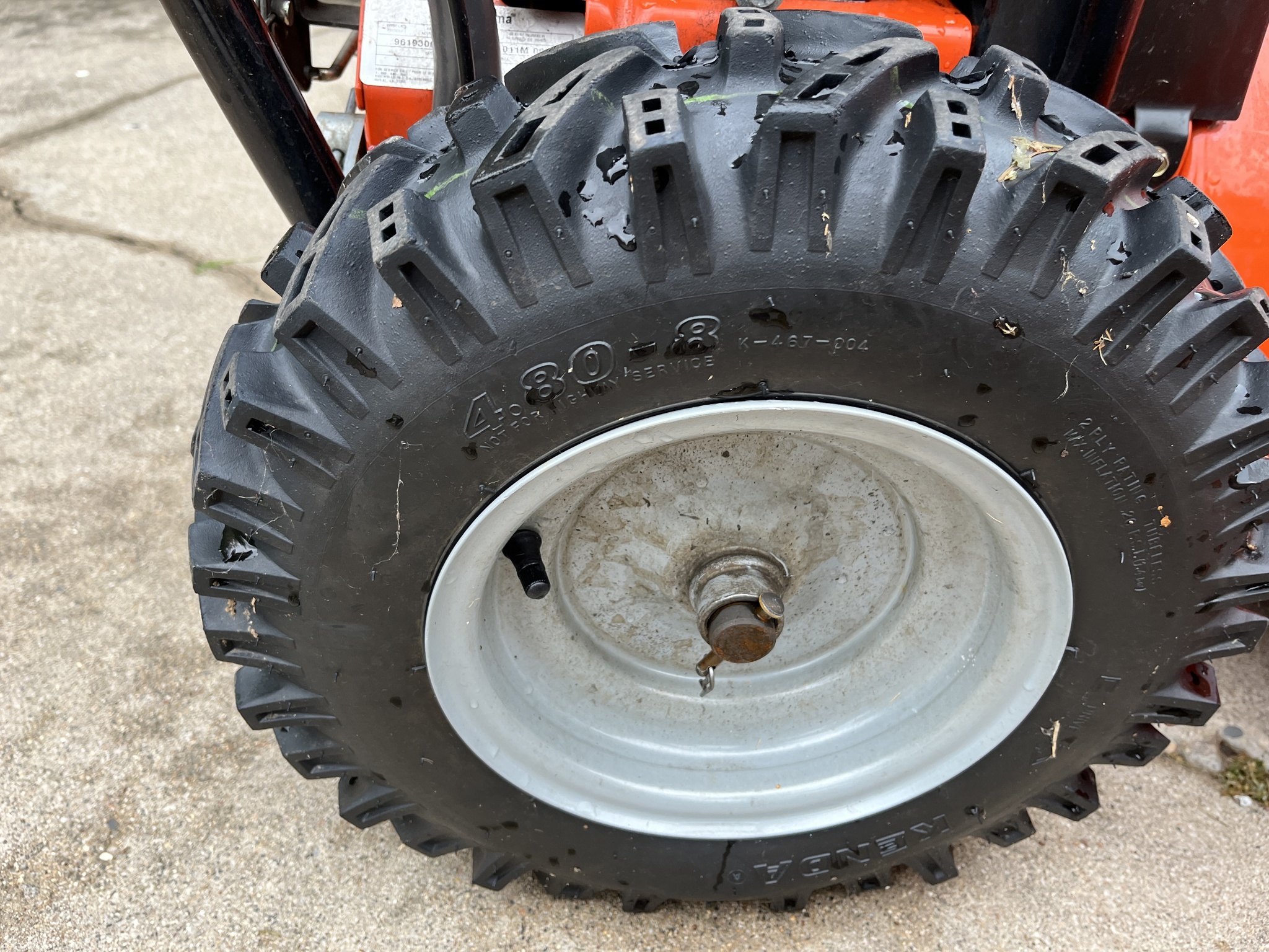 2013 Husqvarna 12527HV Snow Blower