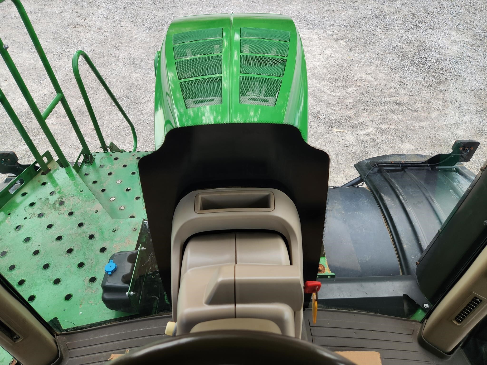 2018 John Deere F4365 Self-Propelled Fertilizer Spreader