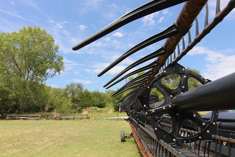 2016 MacDon FD75 Platform