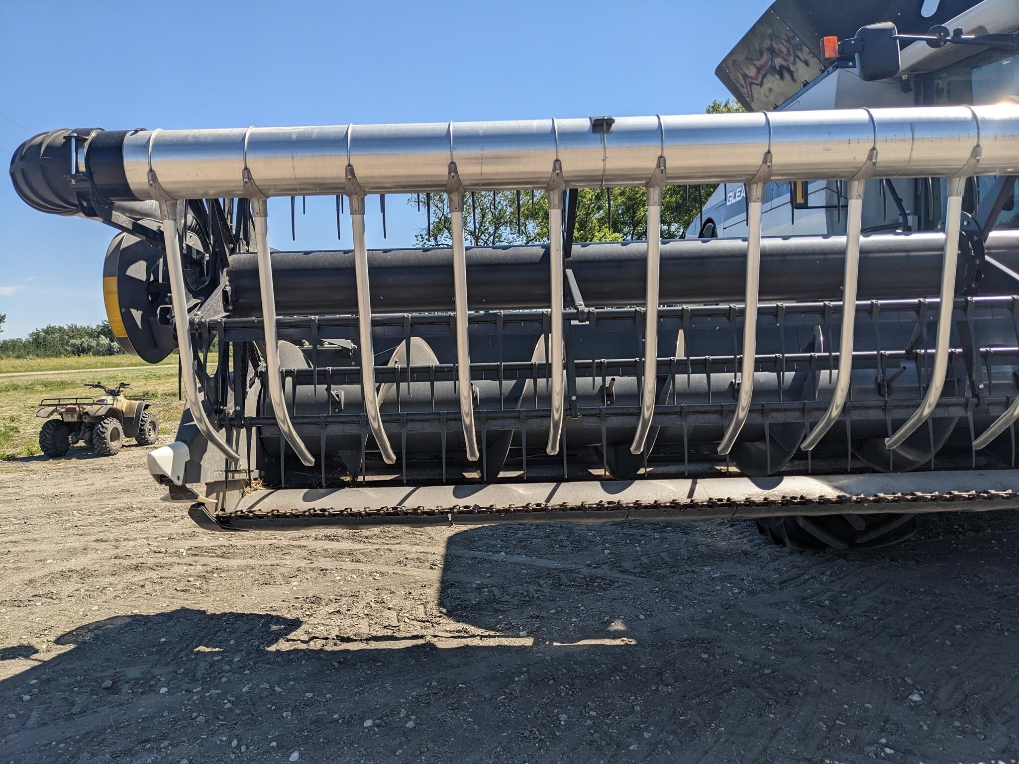2019 Gleaner 8200 Platform