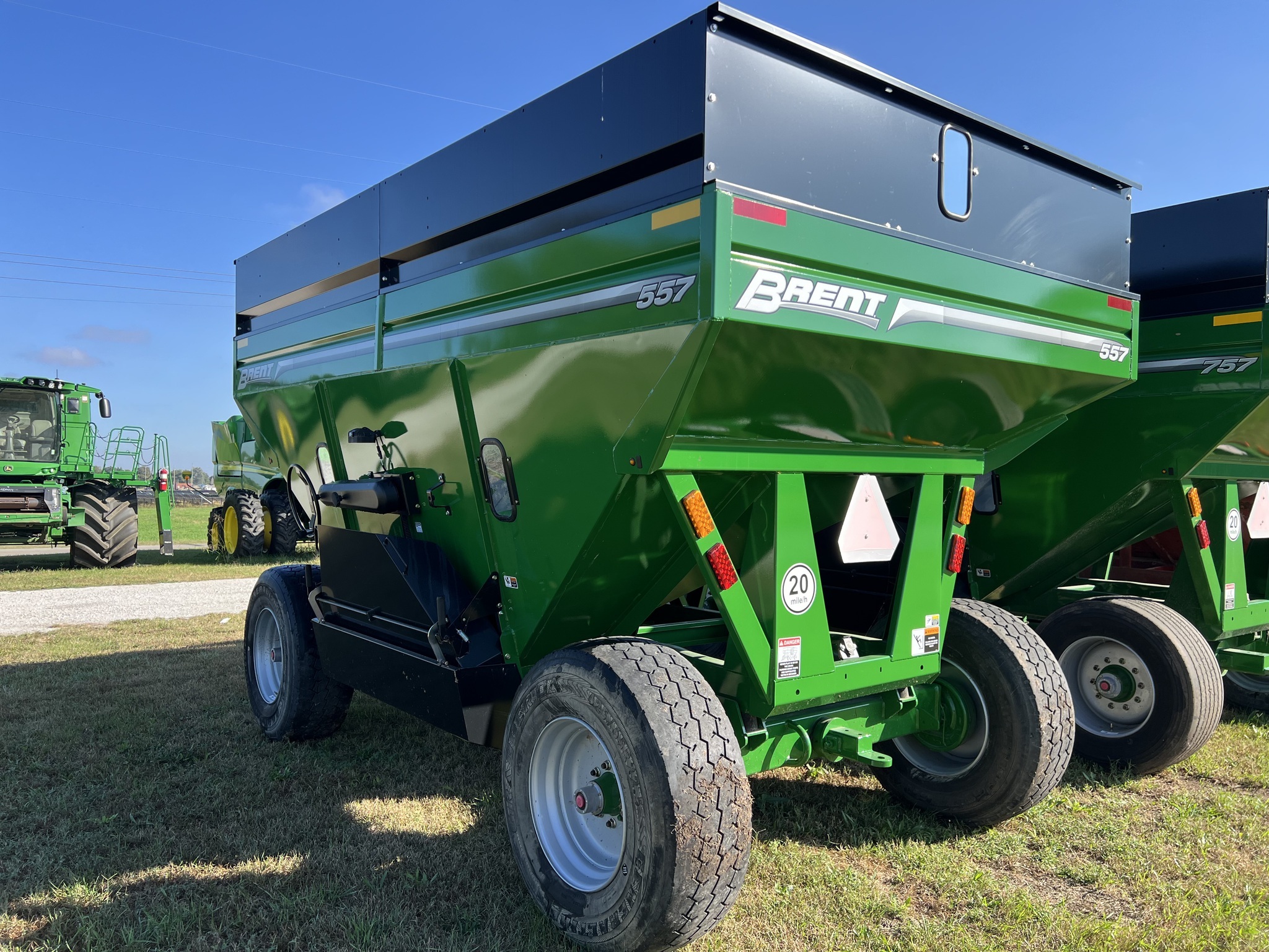 2023 Brent 557 Gravity Wagon