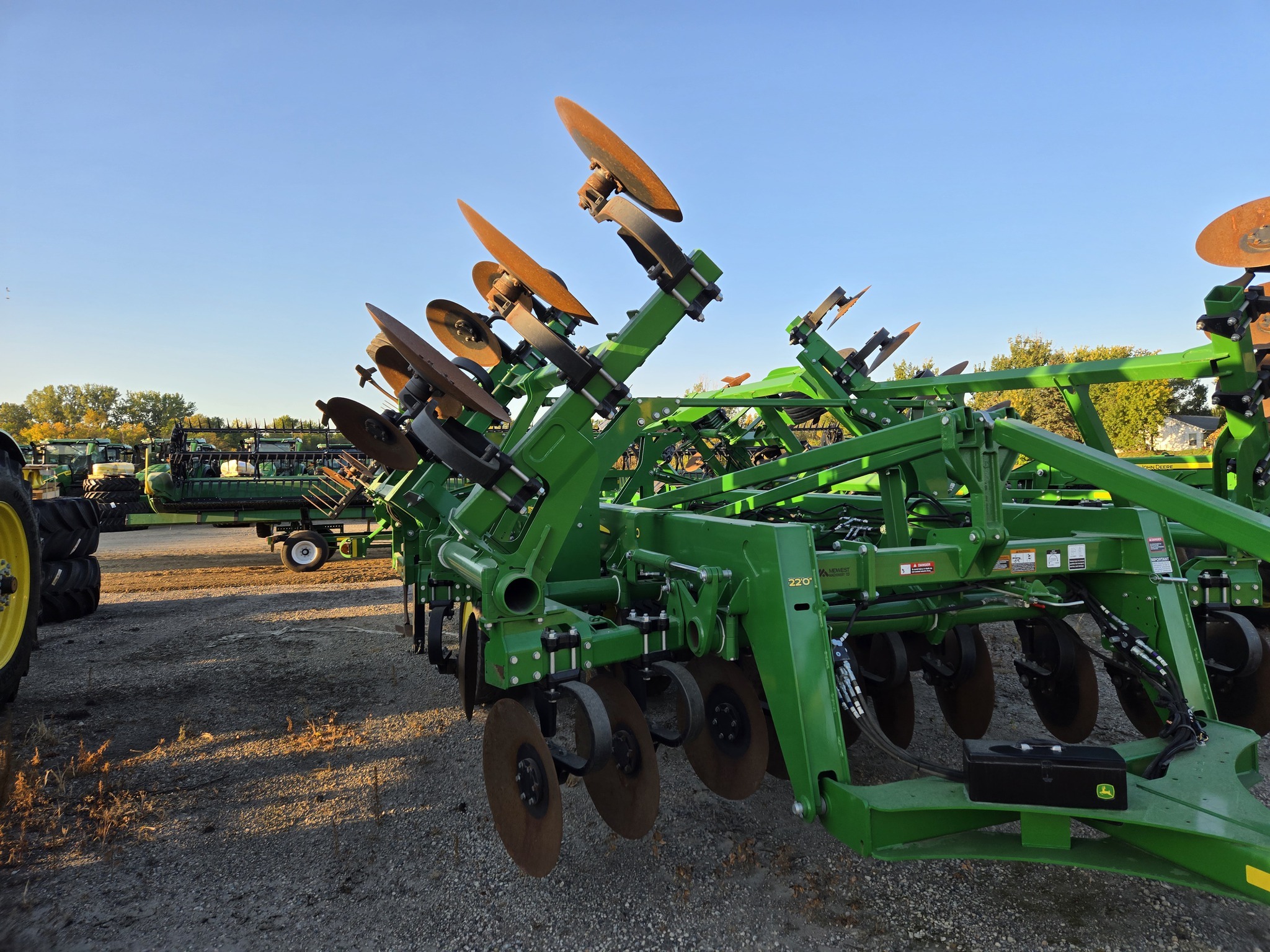 2023 John Deere 2730 In-Line Ripper
