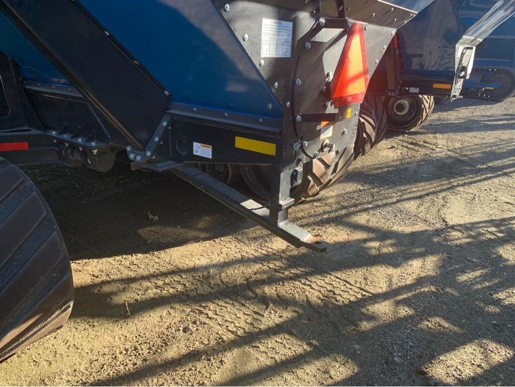 2019 Kinze 1105 Grain Cart