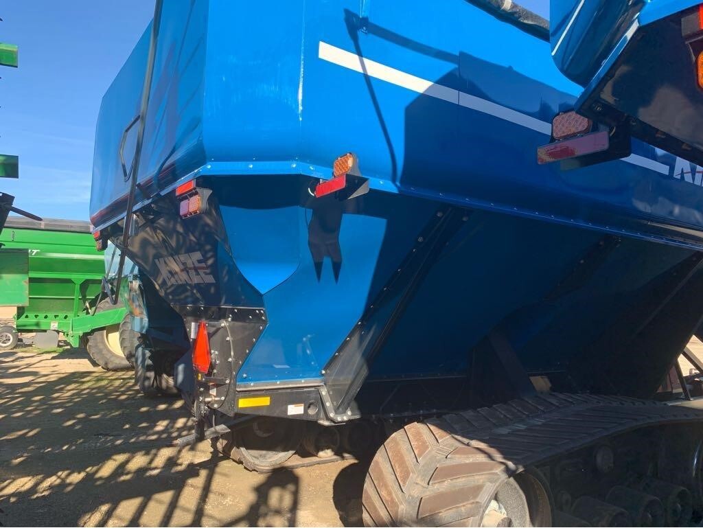2019 Kinze 1105 Grain Cart