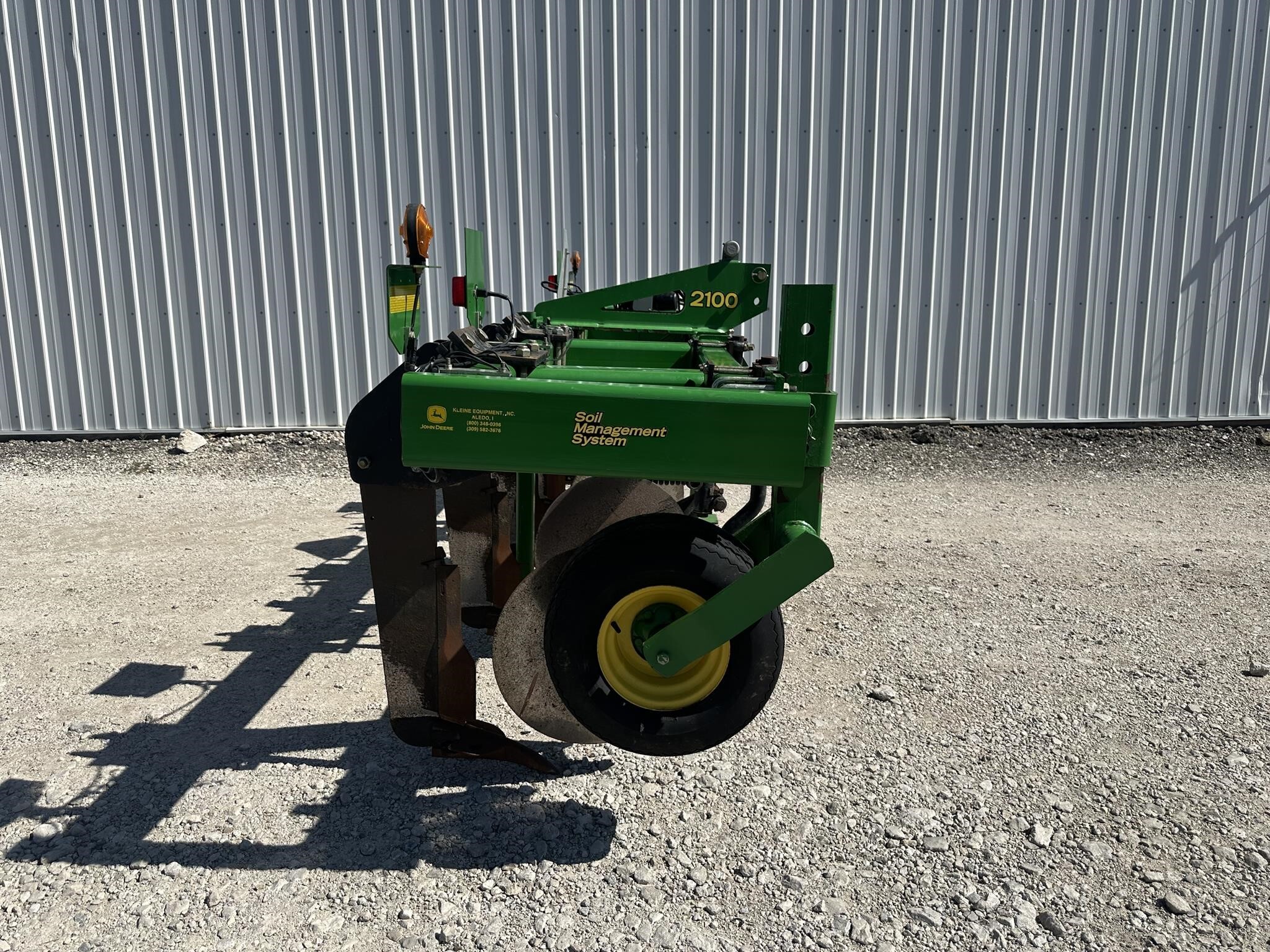  John Deere 2100 In-Line Ripper