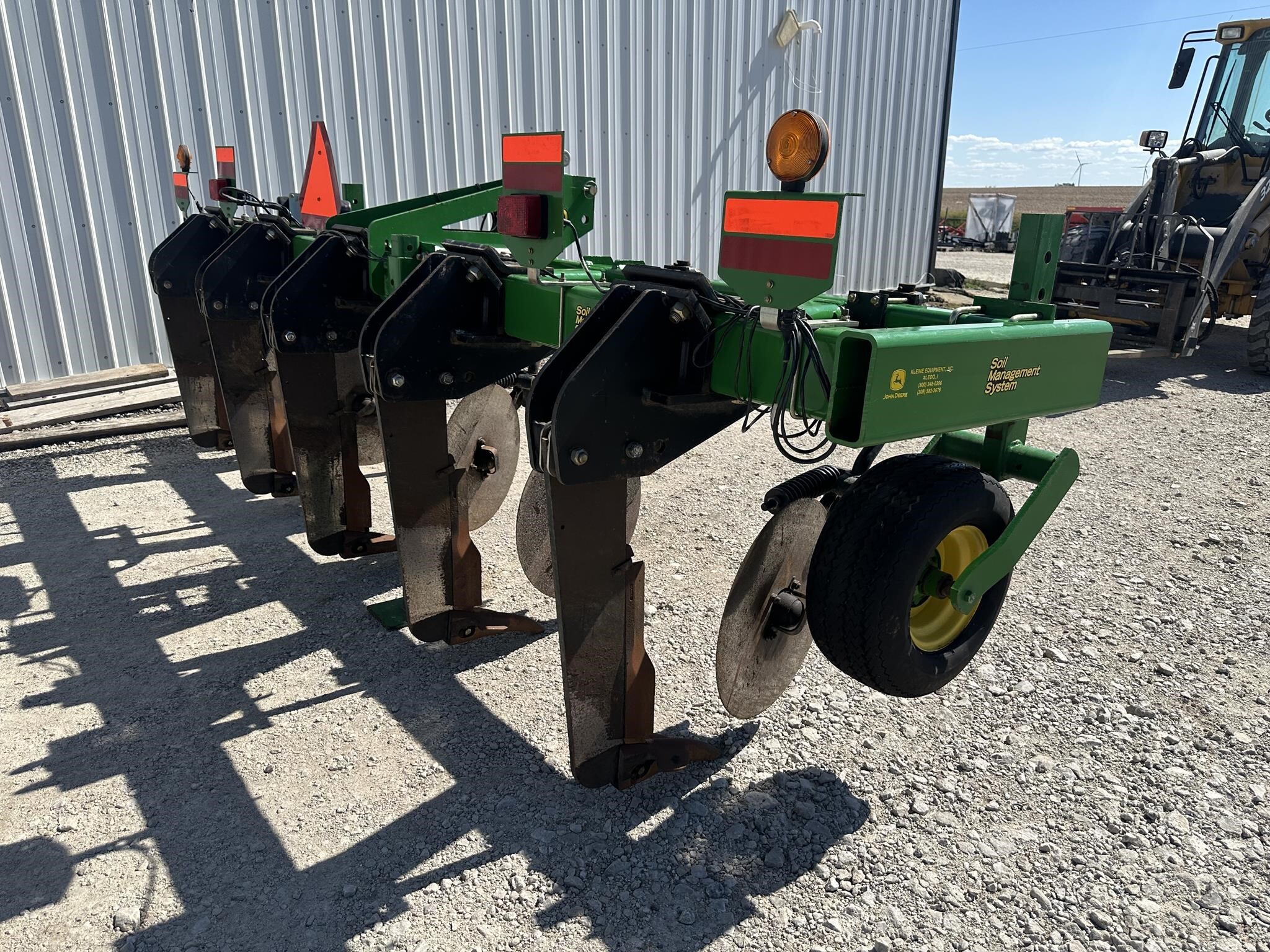  John Deere 2100 In-Line Ripper