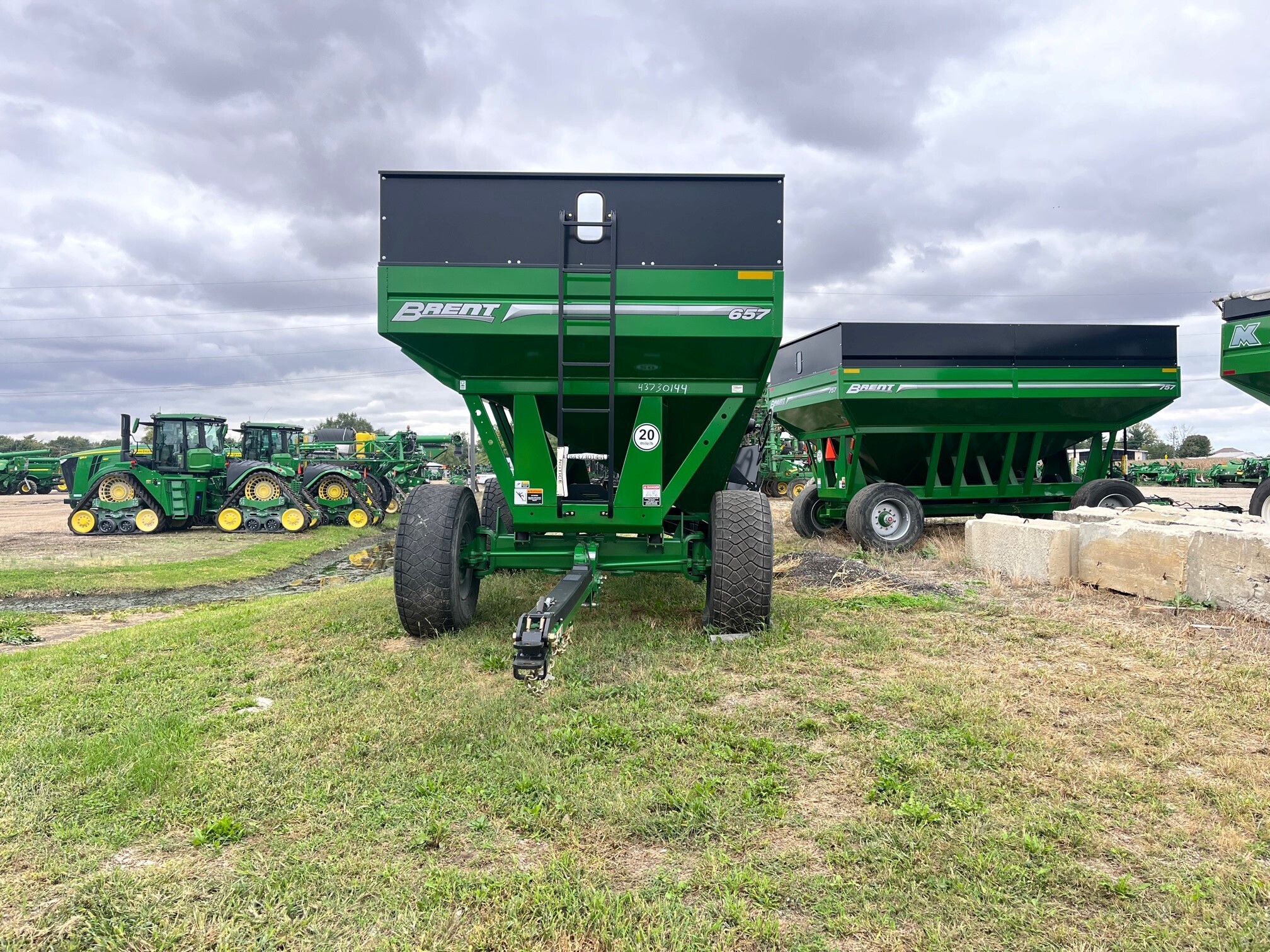 2024 Brent 657 Gravity Wagon