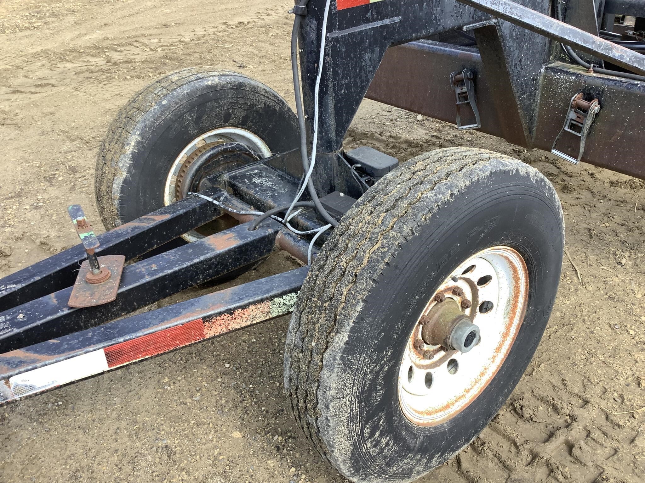 2008 Befort 2860 Header Trailer