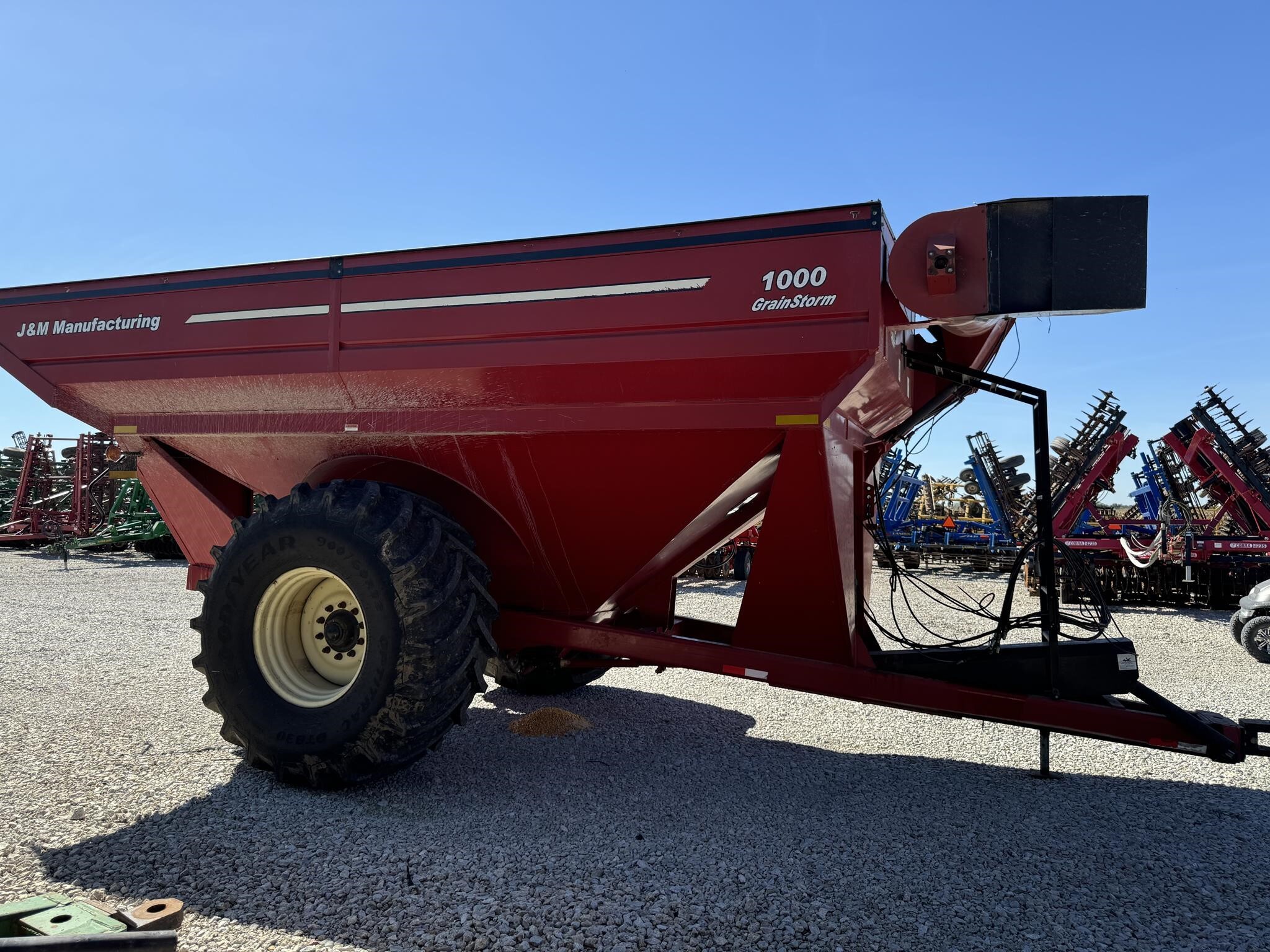  J&M 1000-20 Grain Cart