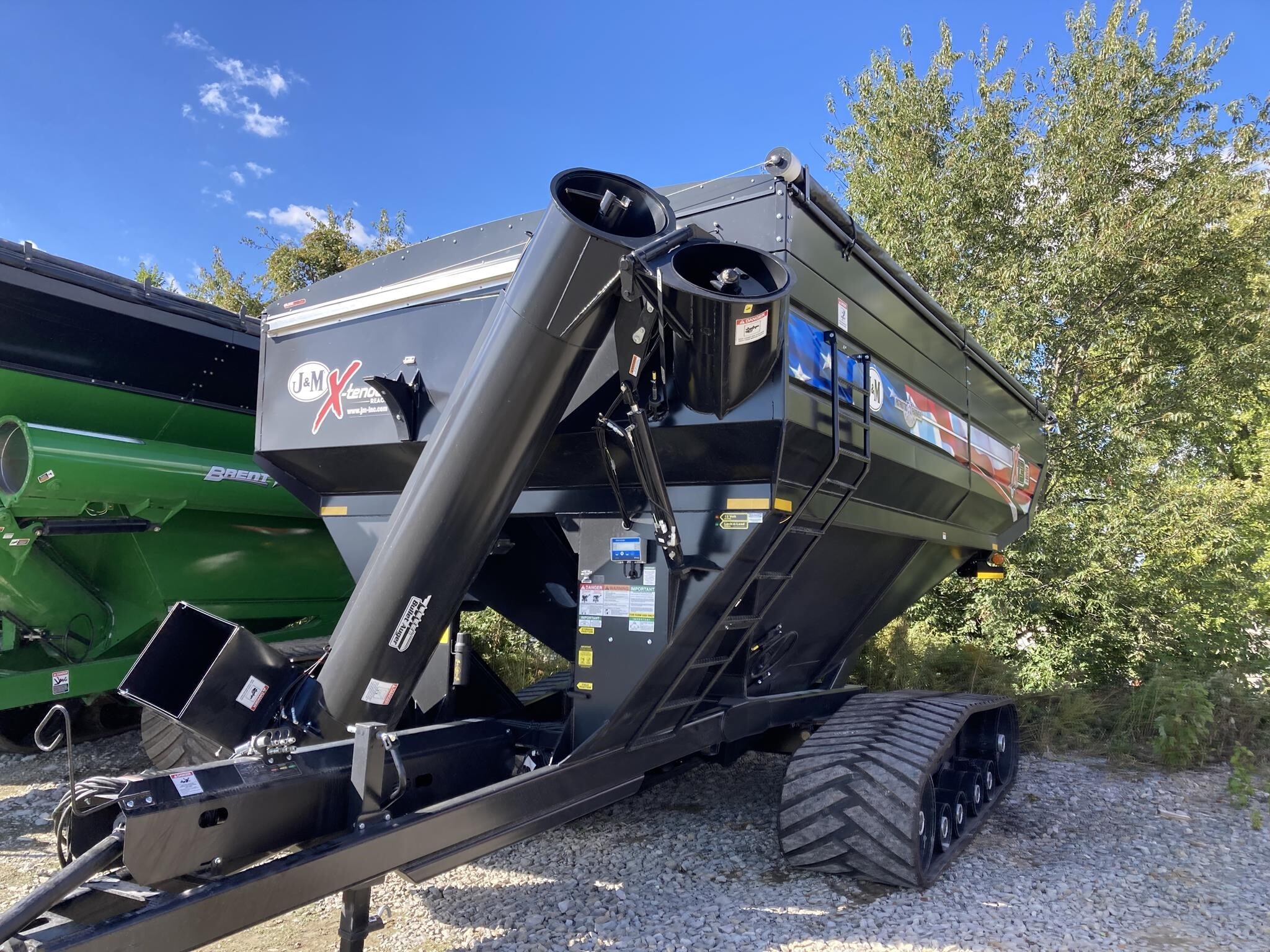 2024 J&M 1312 Grain Cart