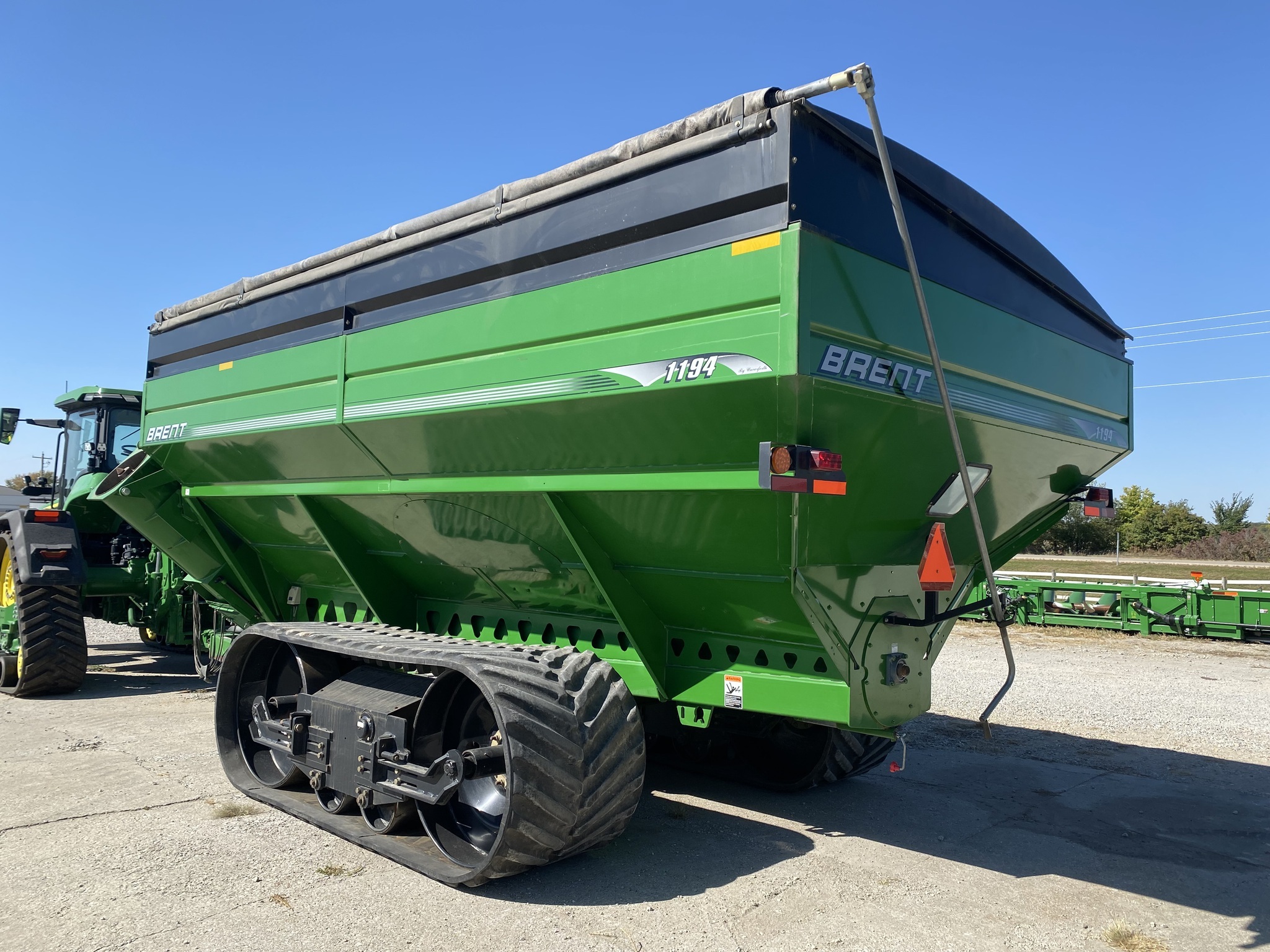 2010 Brent 1194 Grain Cart
