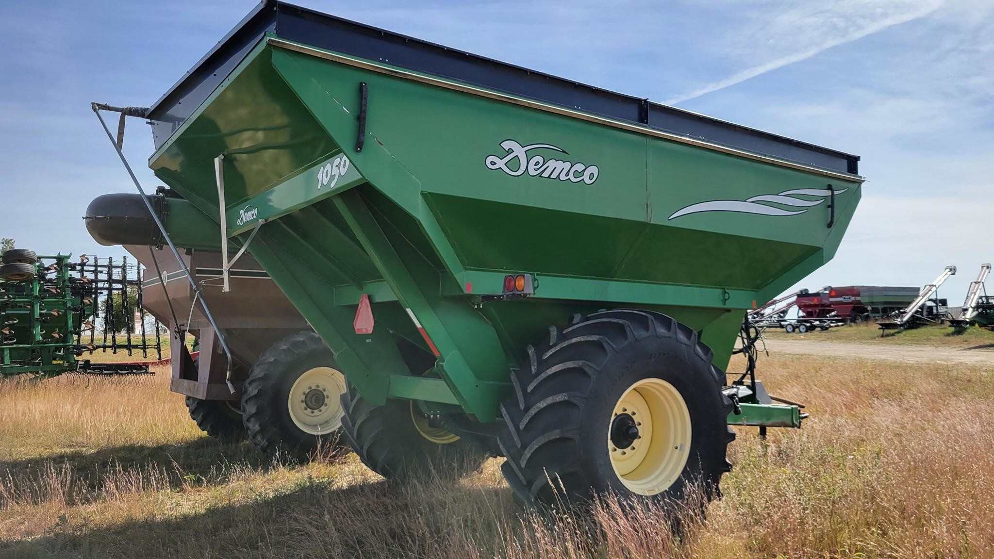 2006 Demco 1050 Grain Cart - $25,000 | Machinery Pete